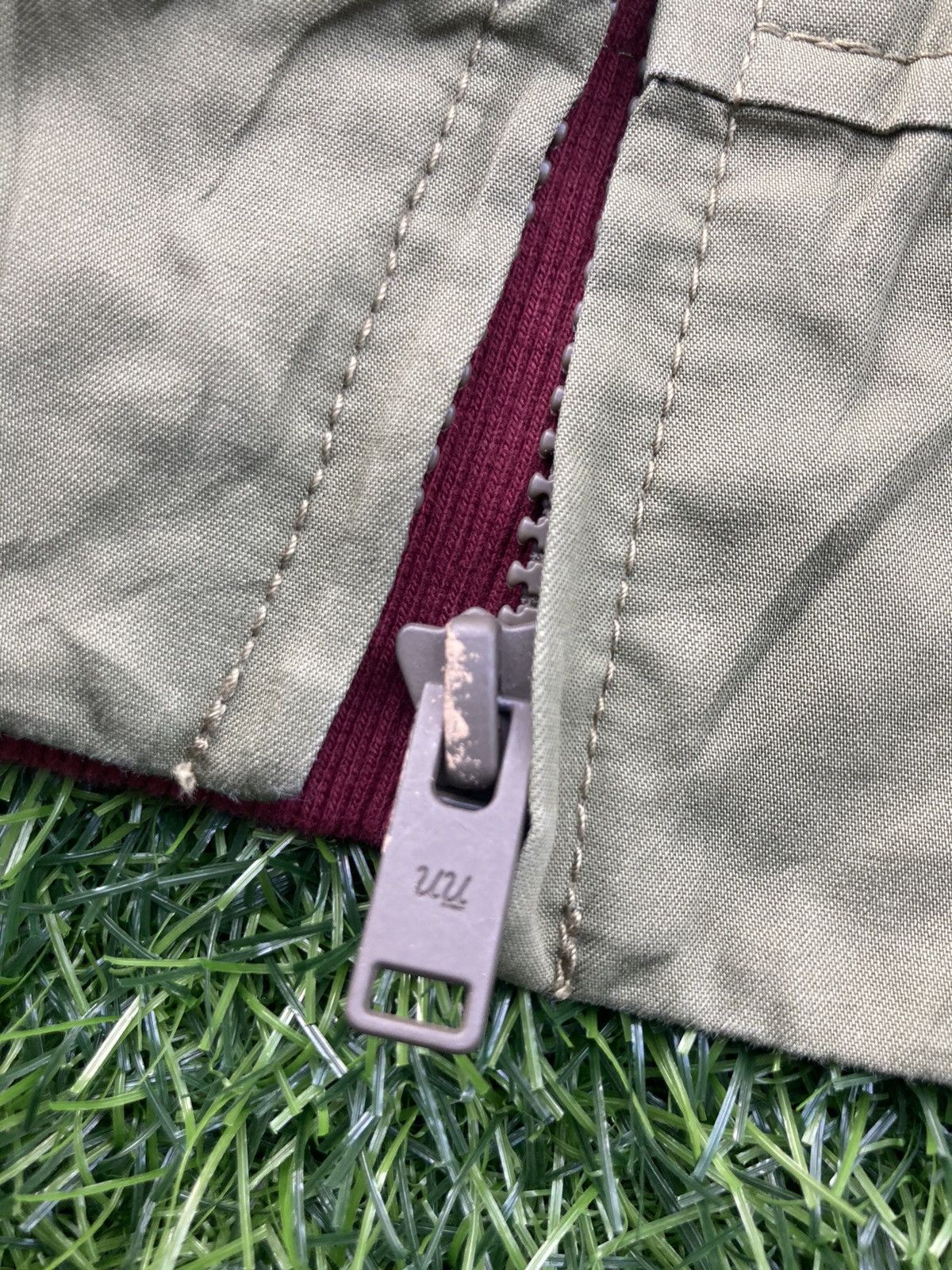 Undercover × Uniqlo UNIQLO X UNDERCOVER BOMBER JACKET Size US S / EU 44-46 / 1 - 7 Thumbnail