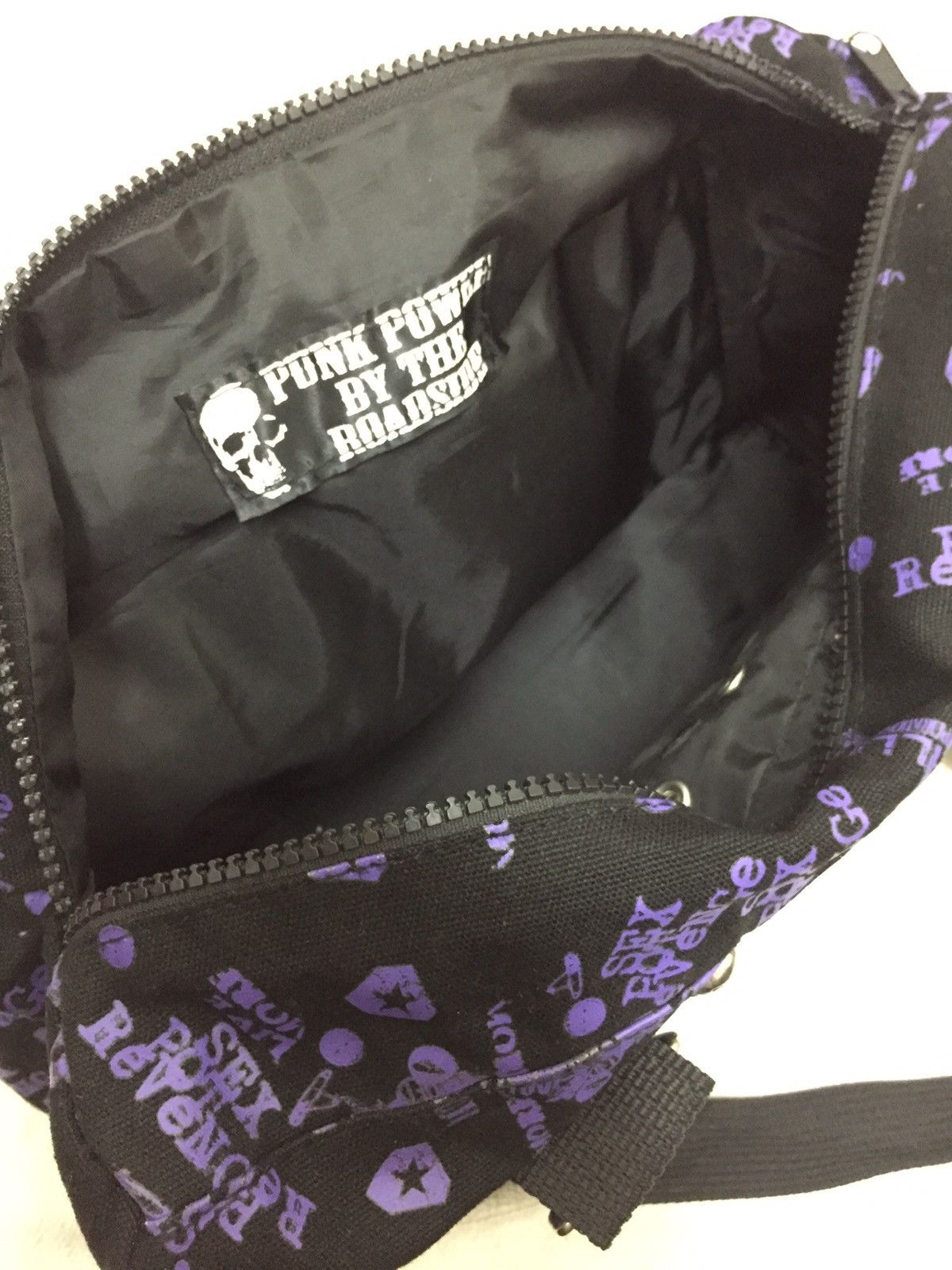 Japanese Brand Skull Print Duffle Bag Size ONE SIZE - 9 Thumbnail