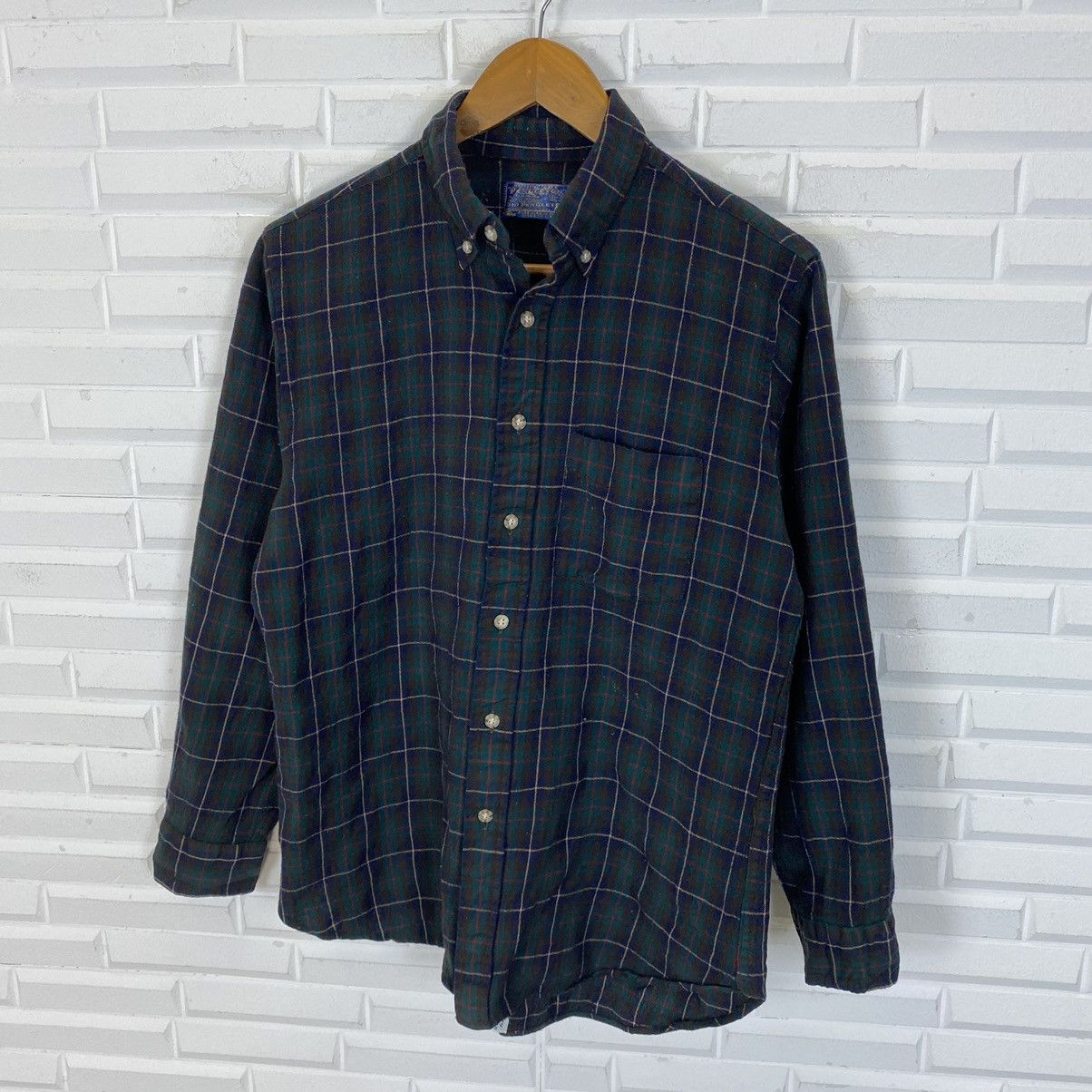 Flannel × Pendleton × Vintage VINTAGE PENDLETON WOOL FLANNEL MADE IN USA Size US S / EU 44-46 / 1 - 4 Thumbnail