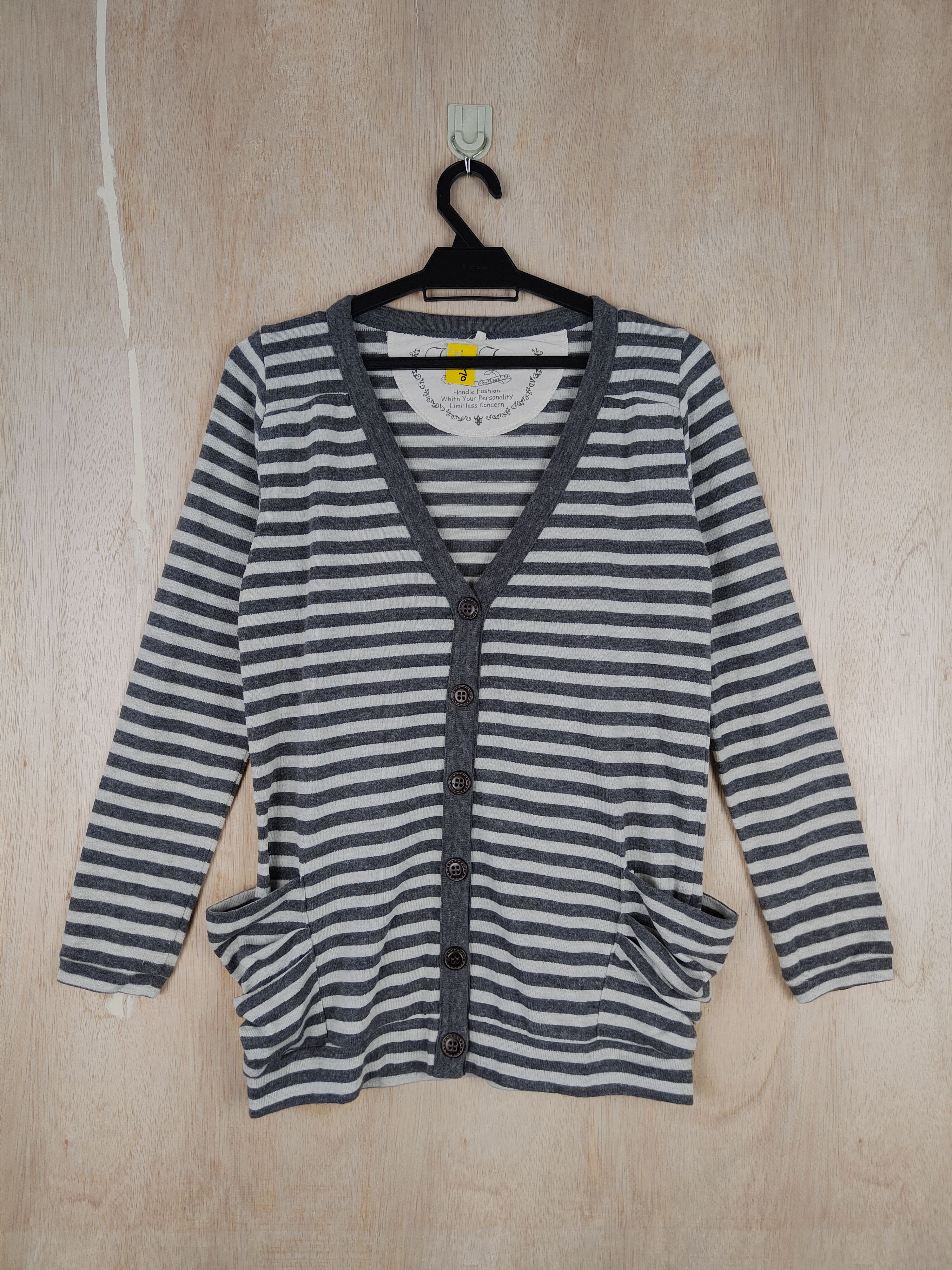 Japanese Brand × OVER THE STRiPES Find Favor Gray stripe like cobain cardigan Sweater #4270 Size M / US 6-8 / IT 42-44 - 1 Thumbnail