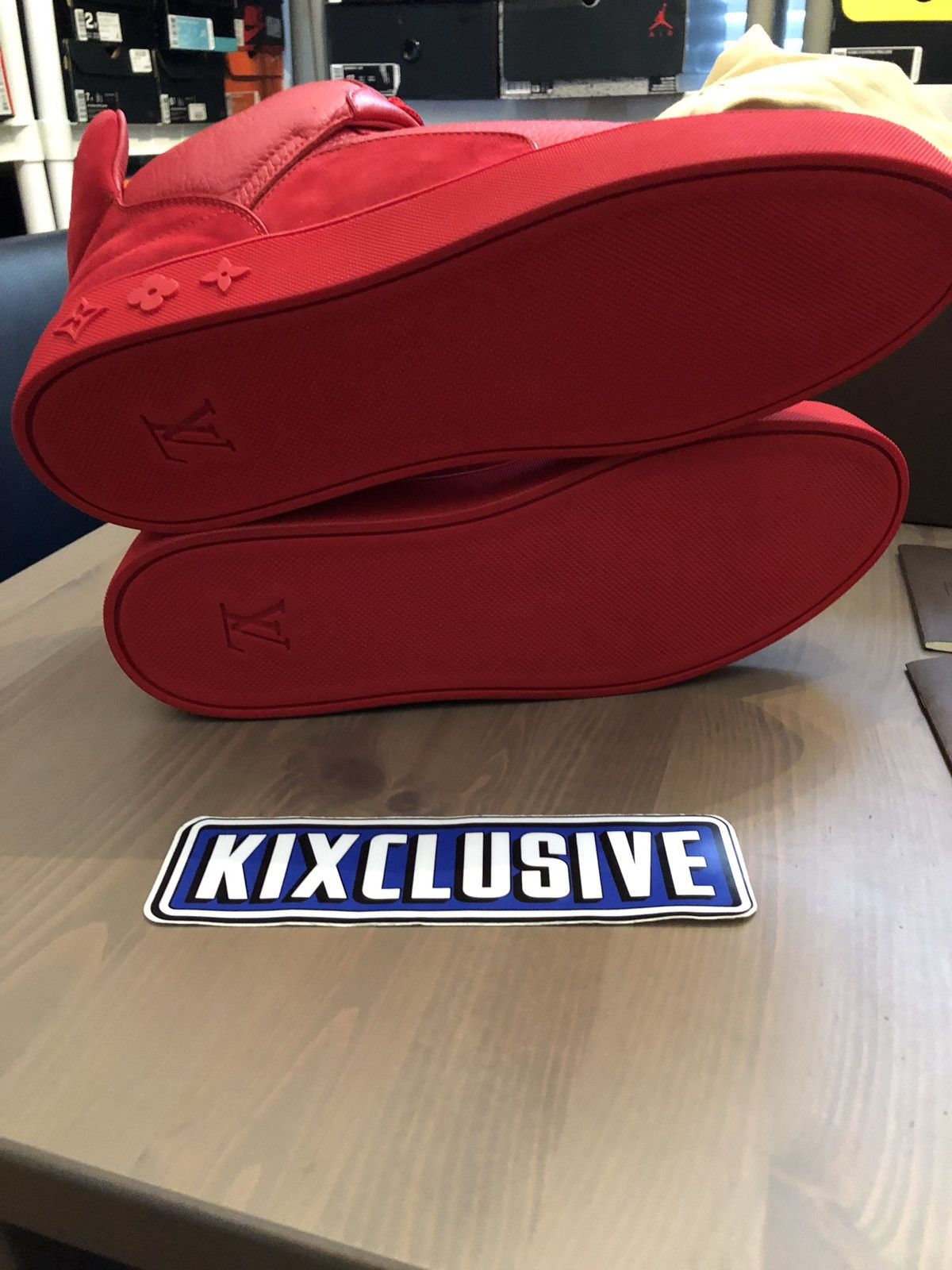 Kanye West × Louis Vuitton New 9 LV Louis Vuitton Kanye West Don Red US 10.5 Size US 10.5 / EU 43-44 - 5 Thumbnail