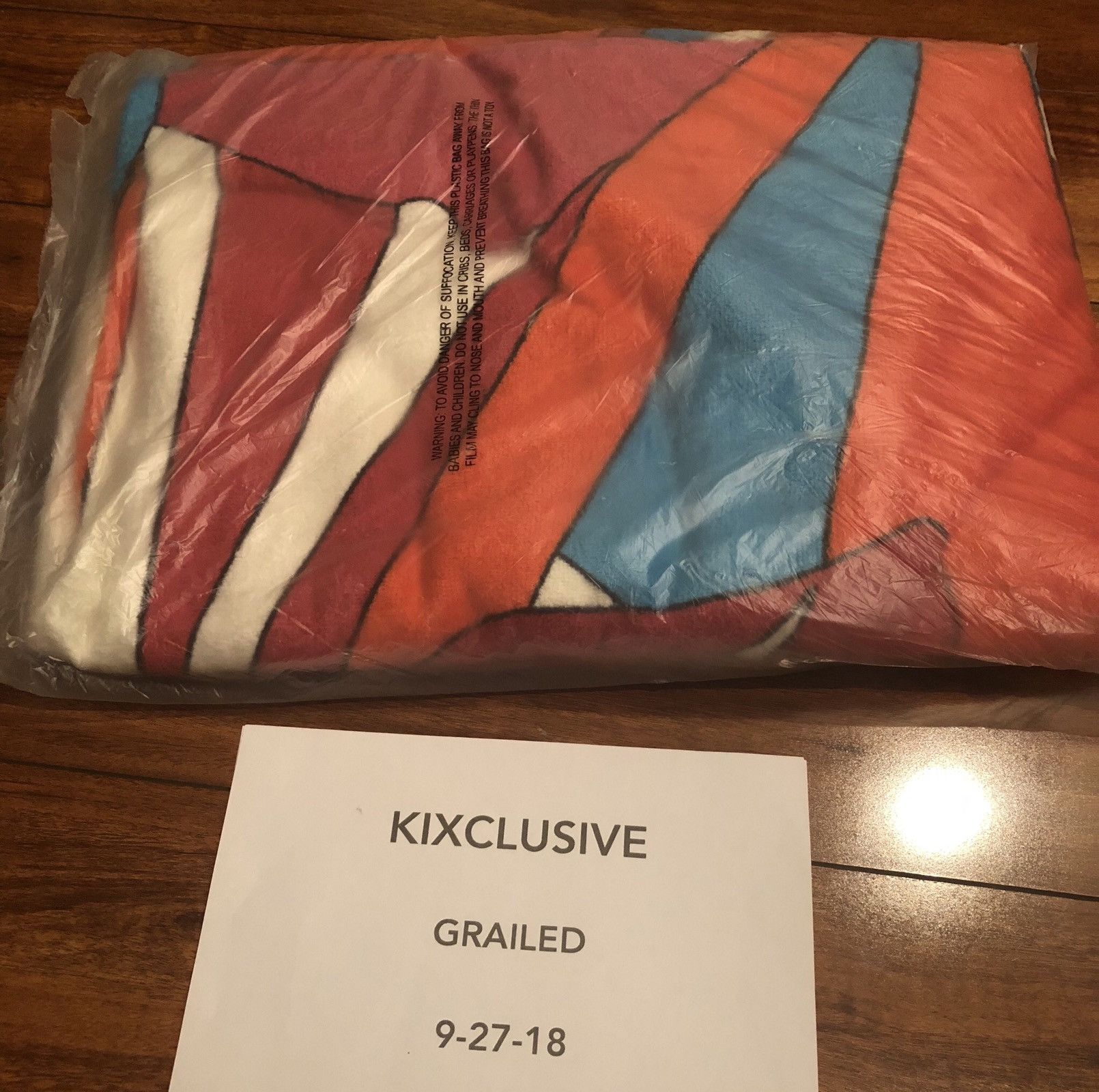 Supreme Abstract Beach Towel Red Size ONE SIZE - 3 Thumbnail