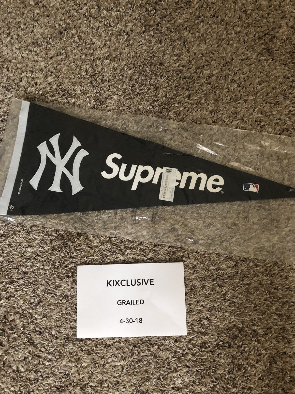 Supreme Supreme Yankees Navy Pennant Size ONE SIZE - 1 Thumbnail