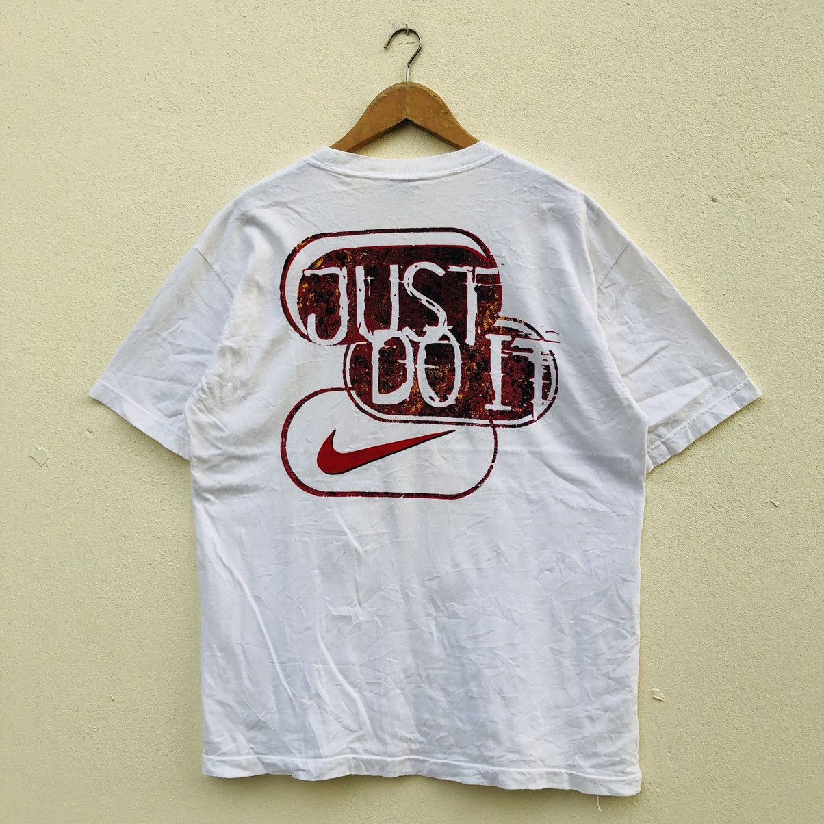 Vintage 90s NIKE CENTER SWOOSH JUST DO IT T-shirt