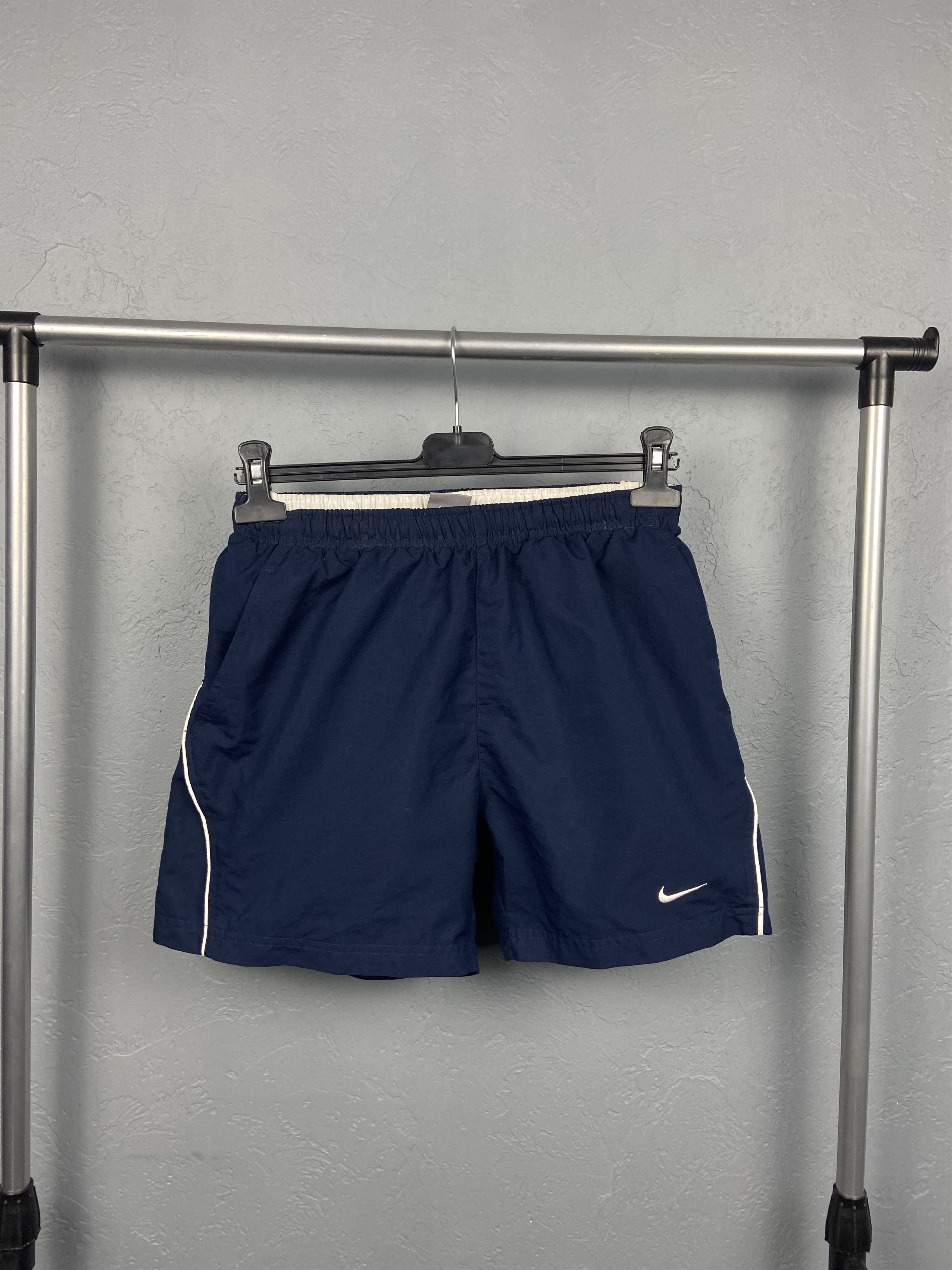 Nike Nike Vintage Nylon Mens Shorts Y2K Size US 32 / EU 48 - 1 Thumbnail