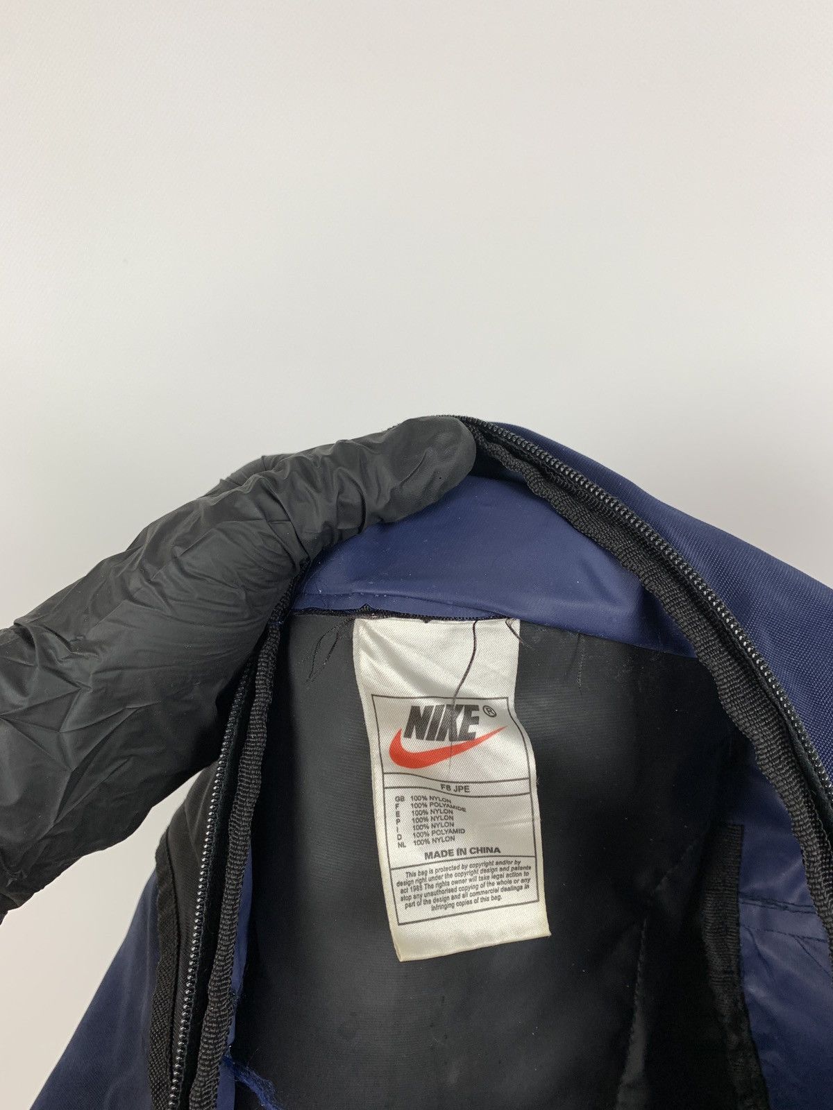 Nike 90s Vintage Nike Swoosh Nylon Black/Blue Backpack Bag Size ONE SIZE - 16 Thumbnail