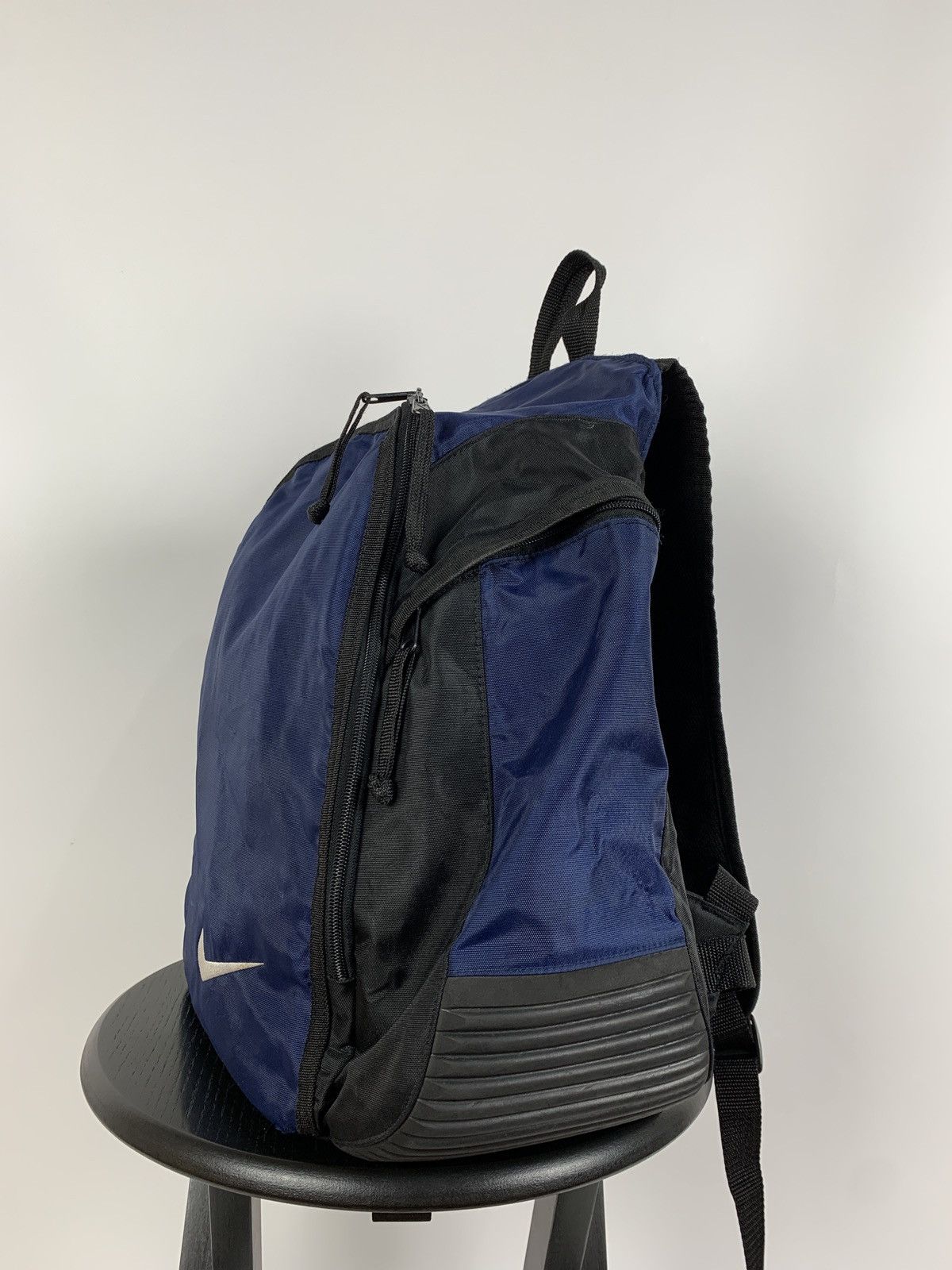 Nike 90s Vintage Nike Swoosh Nylon Black/Blue Backpack Bag Size ONE SIZE - 4 Thumbnail
