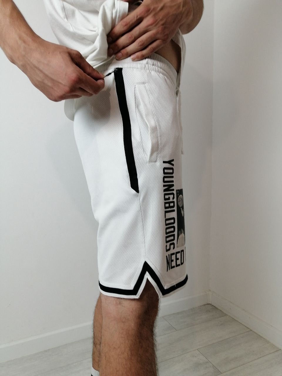 Nike Nike Kyrie Irving DNA Shorts Uncle Drew White Black Size US 30 / EU 46 - 7 Thumbnail