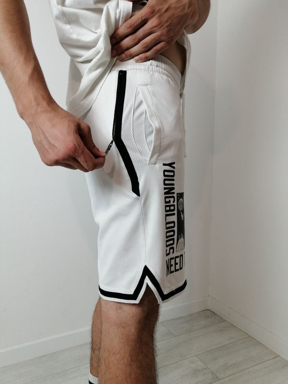 Nike Nike Kyrie Irving DNA Shorts Uncle Drew White Black Size US 30 / EU 46 - 8 Thumbnail