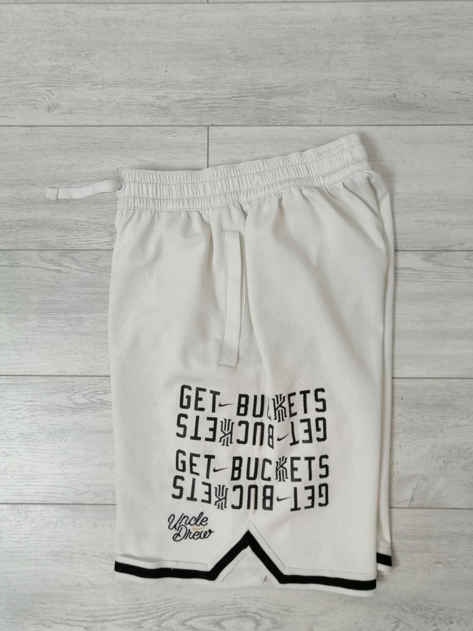 Nike Nike Kyrie Irving DNA Shorts Uncle Drew White Black Size US 30 / EU 46 - 14 Thumbnail
