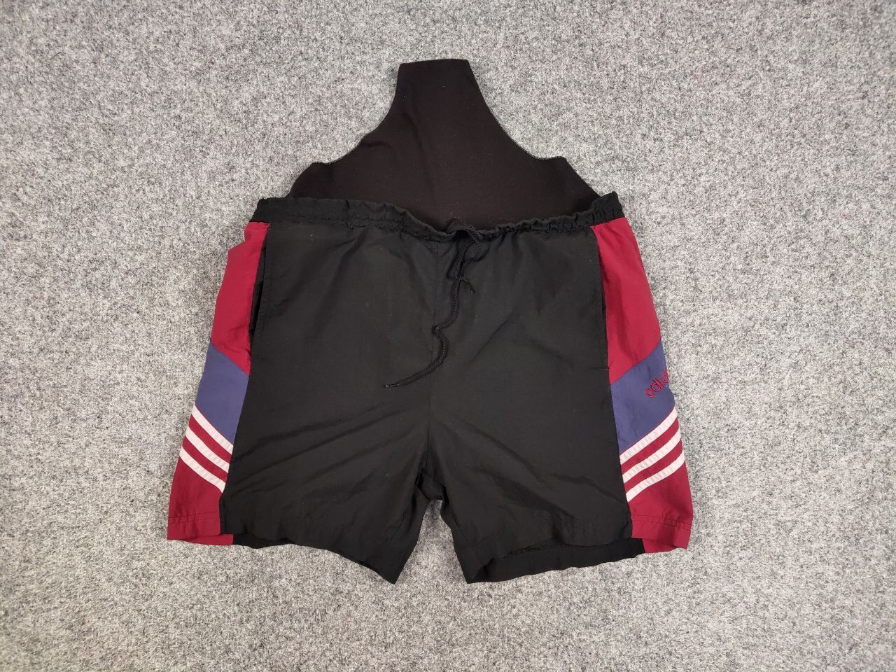 Adidas Vintage 90's Adidas Shorts Logo Black Casual Y2K Streetwear Size US 34 / EU 50 - 11 Thumbnail