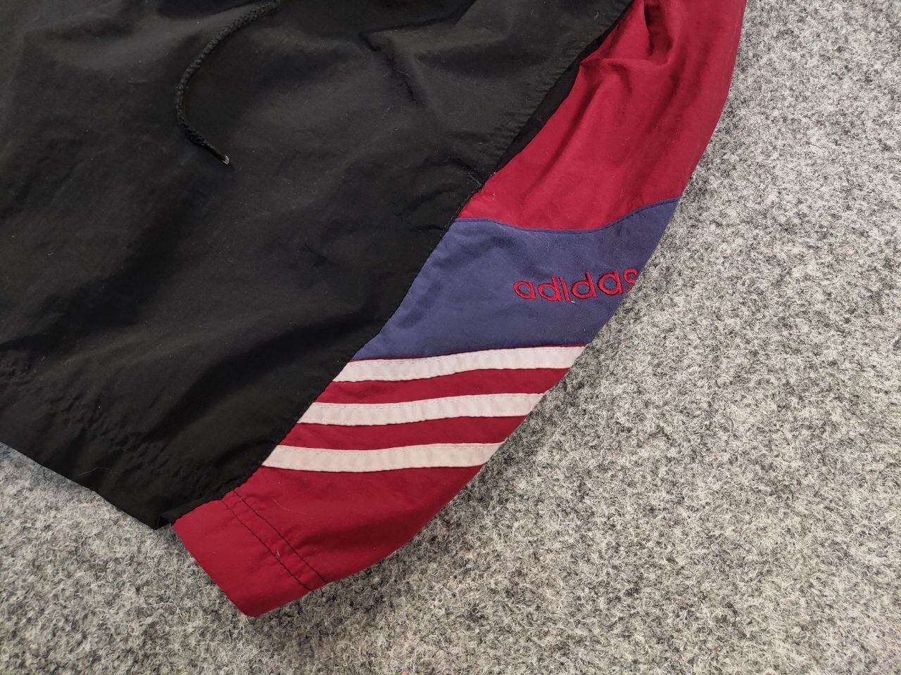 Adidas Vintage 90's Adidas Shorts Logo Black Casual Y2K Streetwear Size US 34 / EU 50 - 4 Thumbnail