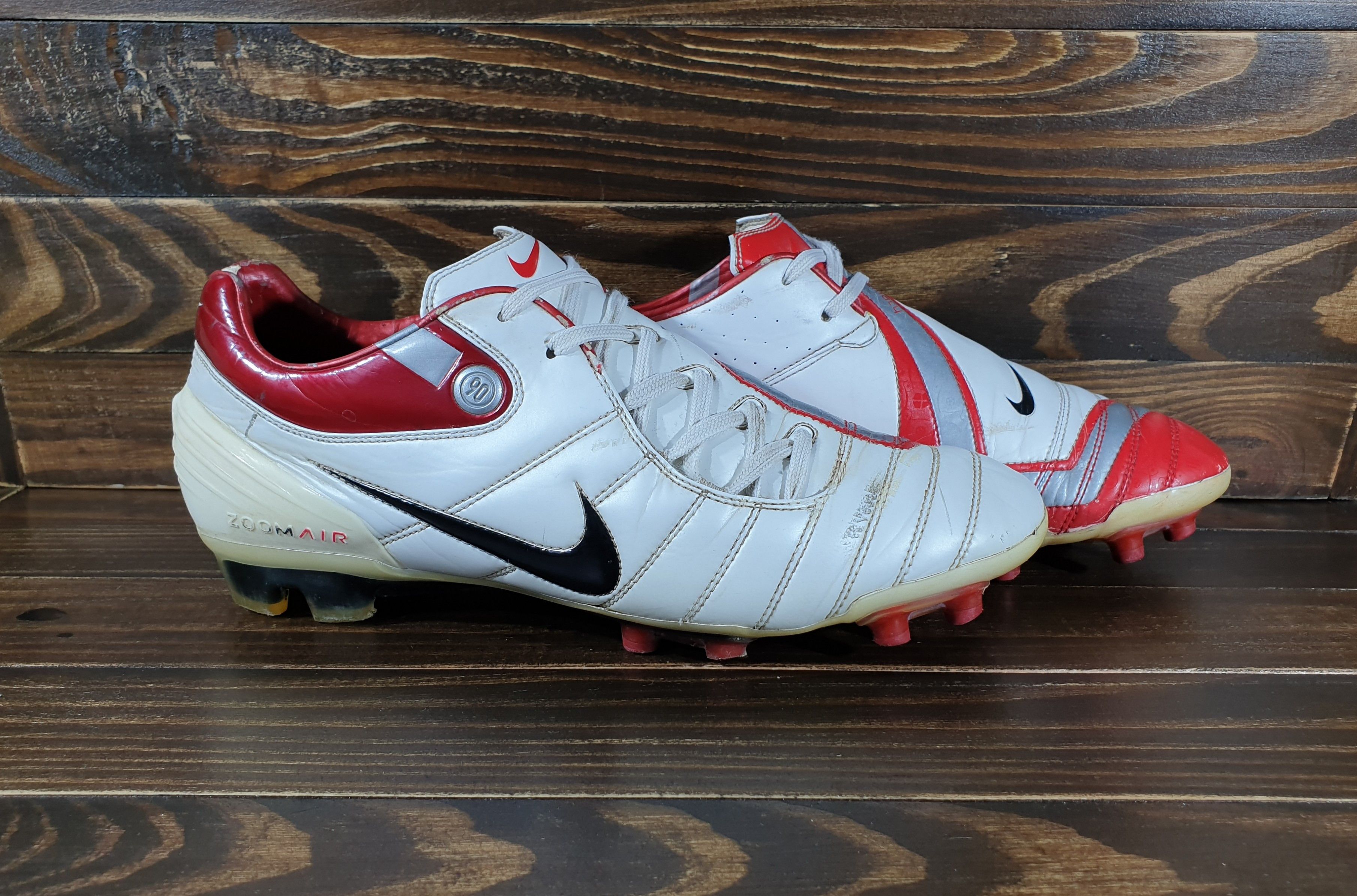 nike total 90 supremacy