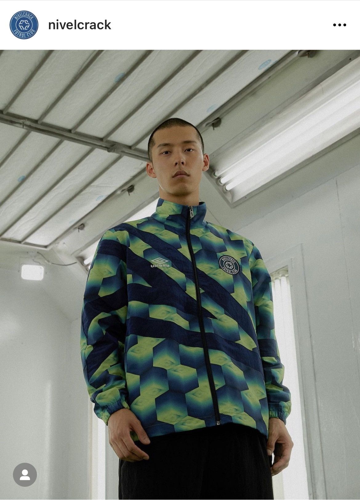 Umbro 90s NiVELCRACK interdimensional crinkle nylon track jacket Size US L / EU 52-54 / 3 - 1 Thumbnail