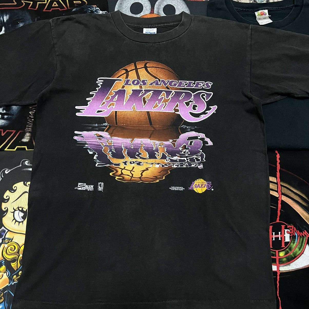 NBA Vintage NBA Salem LA Lakers Logo Water Reflection Size US L / EU 52-54 / 3 - 2 Thumbnail
