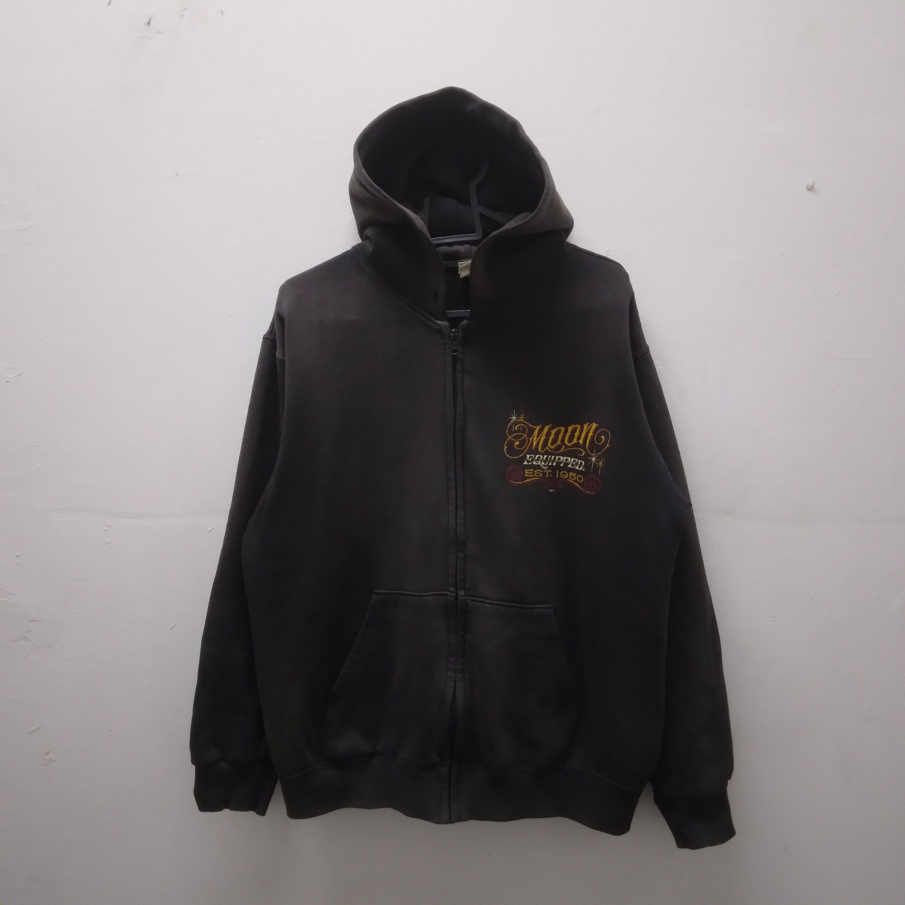 Japanese Brand × Vintage VTG Moon Equipped Sunfaded Hoodie Sweatshirt Size US M / EU 48-50 / 2 - 6 Thumbnail