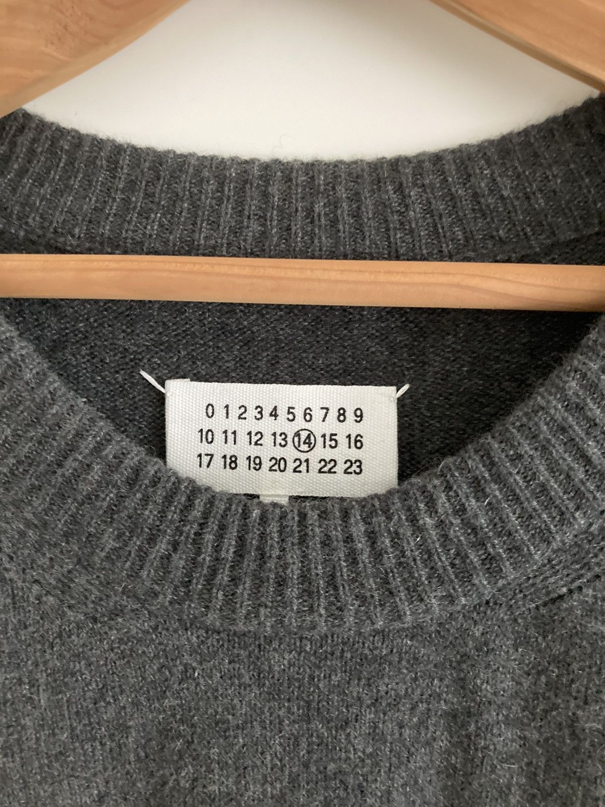 Maison Margiela Maison Margiela Cashmere Sweater Size US XL / EU 56 / 4 - 3 Thumbnail