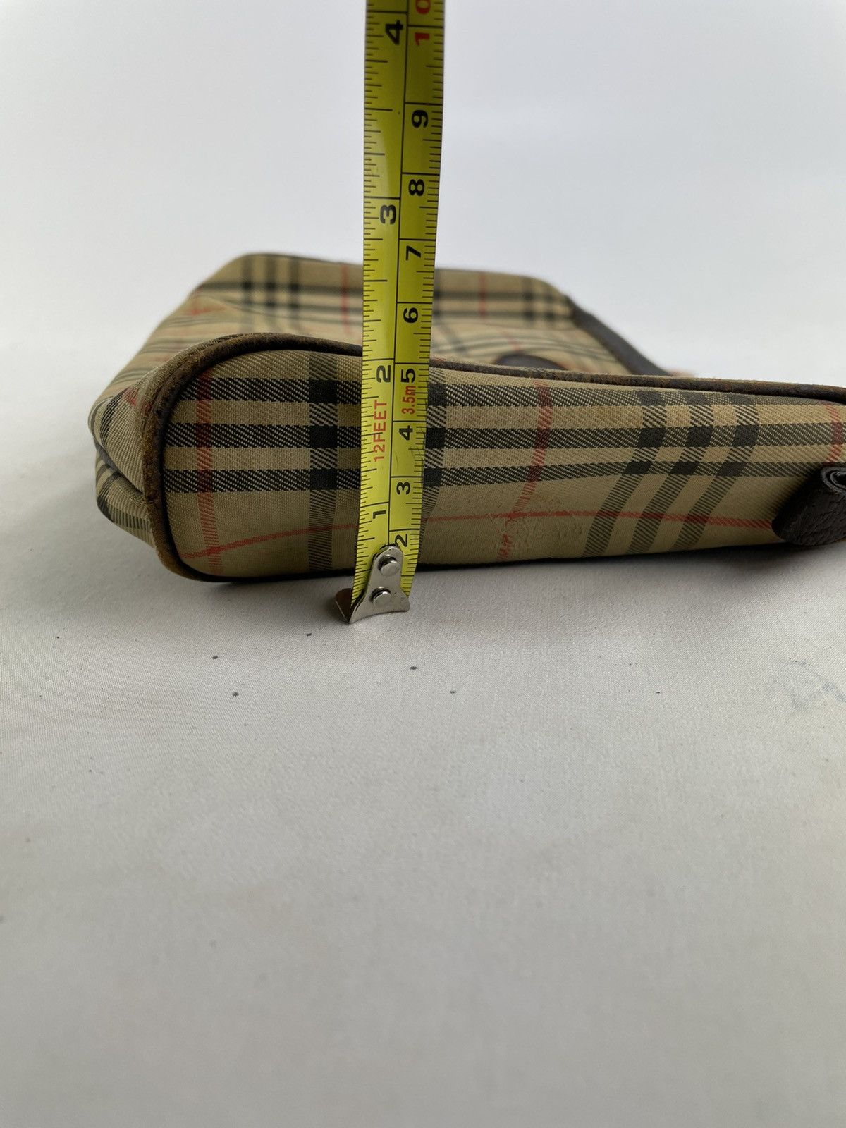 Burberry Burberrys Vintage Nova Checked Monogram Clutch Size ONE SIZE - 15 Thumbnail