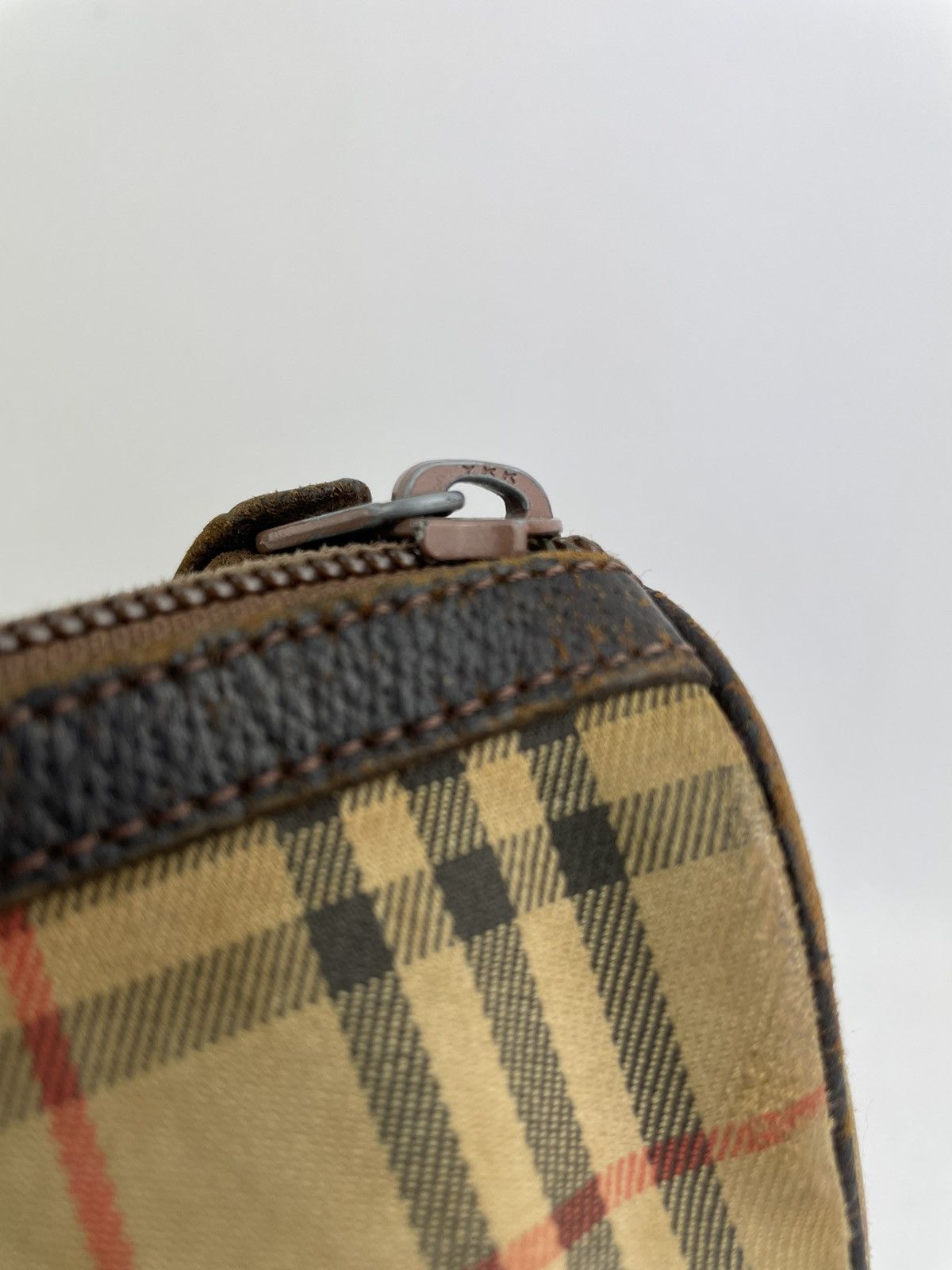Burberry Burberrys Vintage Nova Checked Monogram Clutch Size ONE SIZE - 4 Thumbnail