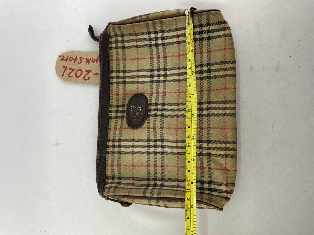 Burberry Burberrys Vintage Nova Checked Monogram Clutch Size ONE SIZE - 13 Thumbnail