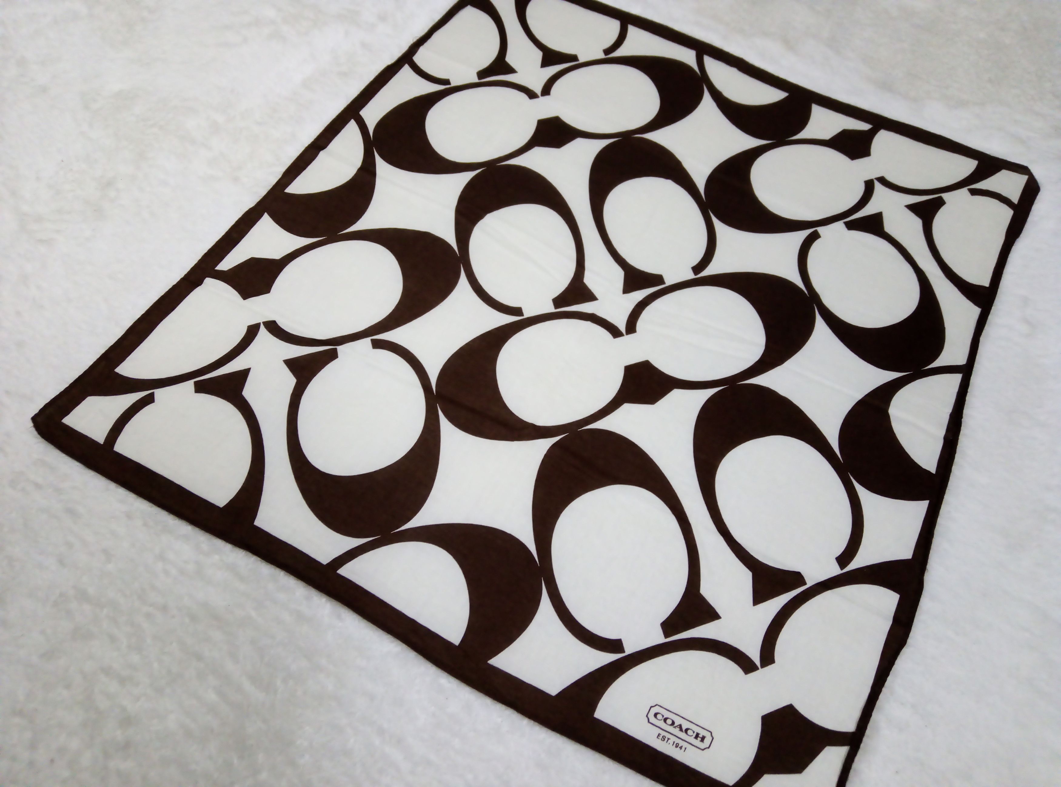 Coach Coach Big logo print handkerchief bandana neckerchief Size ONE SIZE - 3 Thumbnail