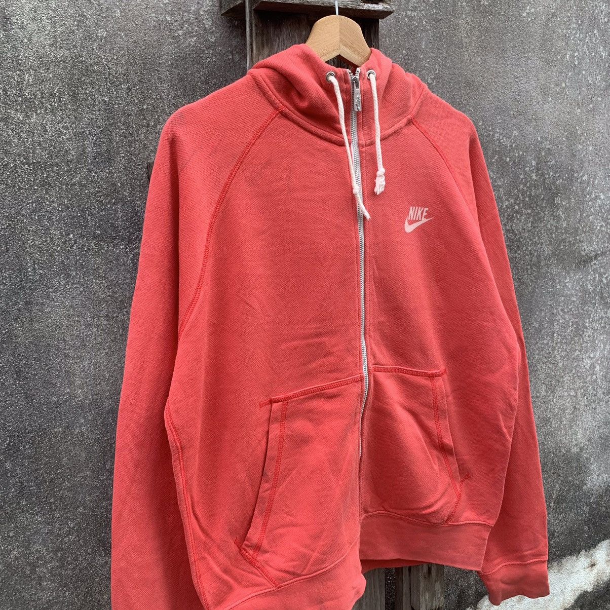 Nike × Vintage Y2K Nike Swoosh Hoodie Sweater Zip Ups Jacket Faded Pullover Size US M / EU 48-50 / 2 - 2 Thumbnail