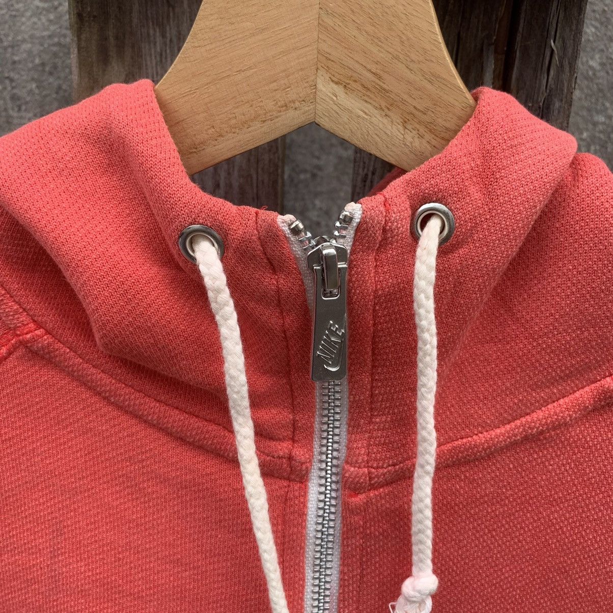 Nike × Vintage Y2K Nike Swoosh Hoodie Sweater Zip Ups Jacket Faded Pullover Size US M / EU 48-50 / 2 - 7 Thumbnail