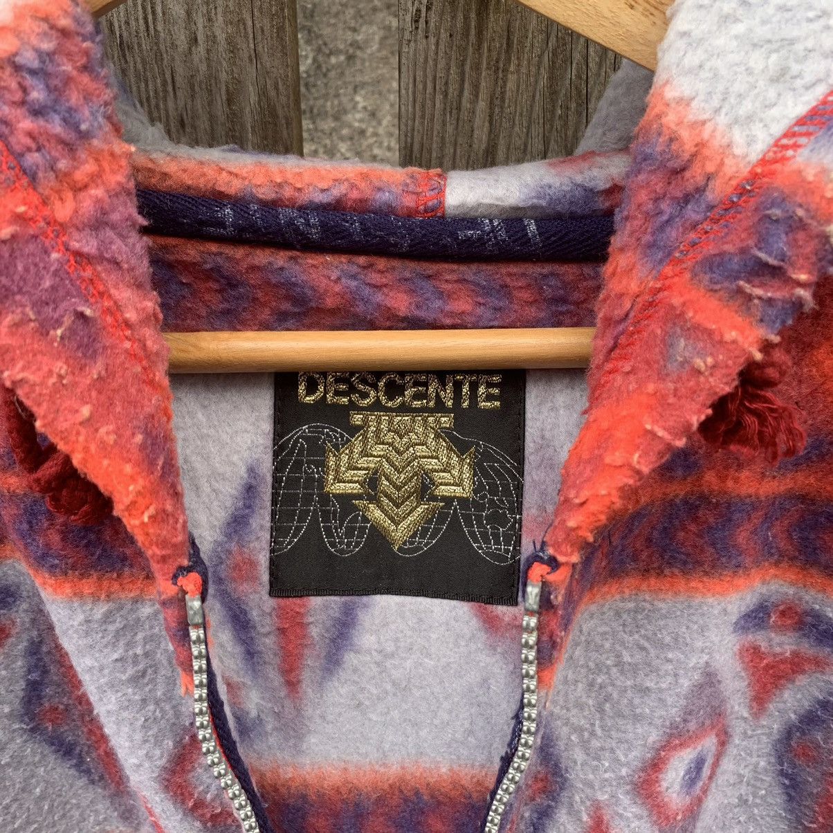 Art Comes First × Descente × Japanese Brand Vintage Descente Quarter Zips Baggy Tribal Design Sweater Size US XL / EU 56 / 4 - 7 Thumbnail