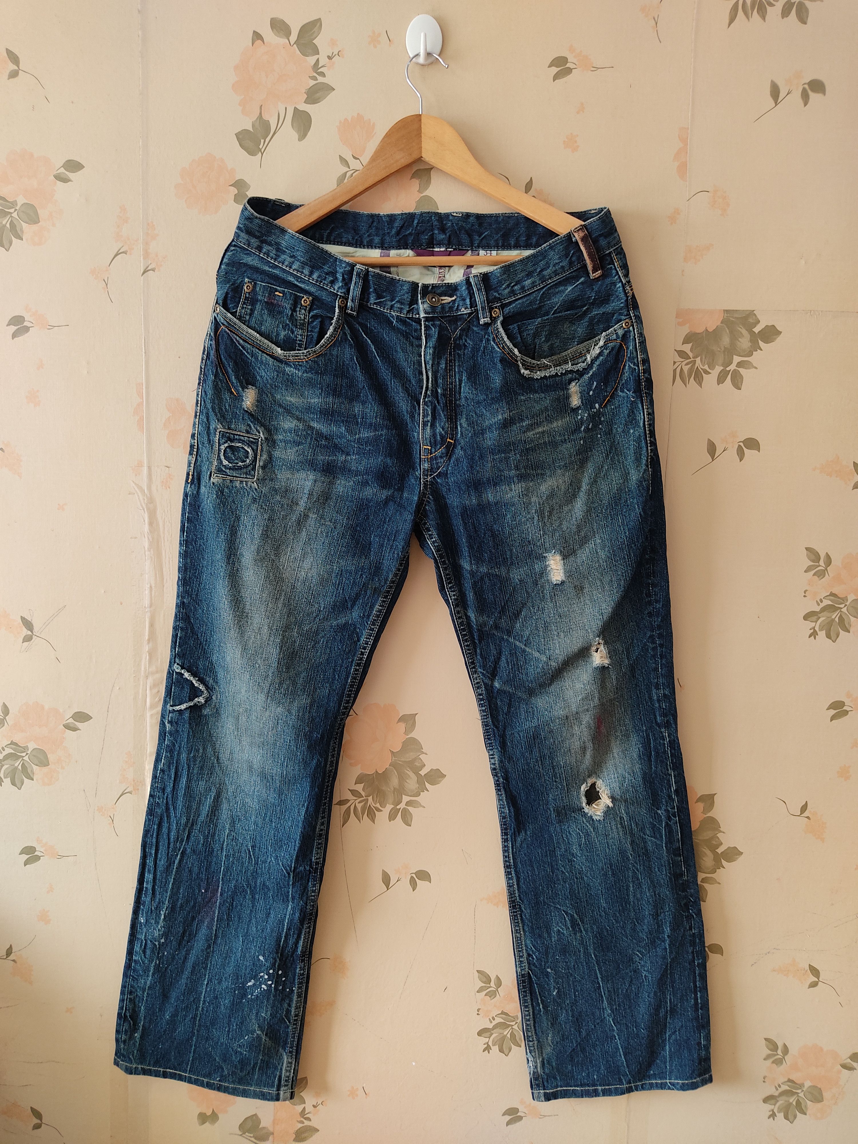 Kelen Distressed Jeans Pants