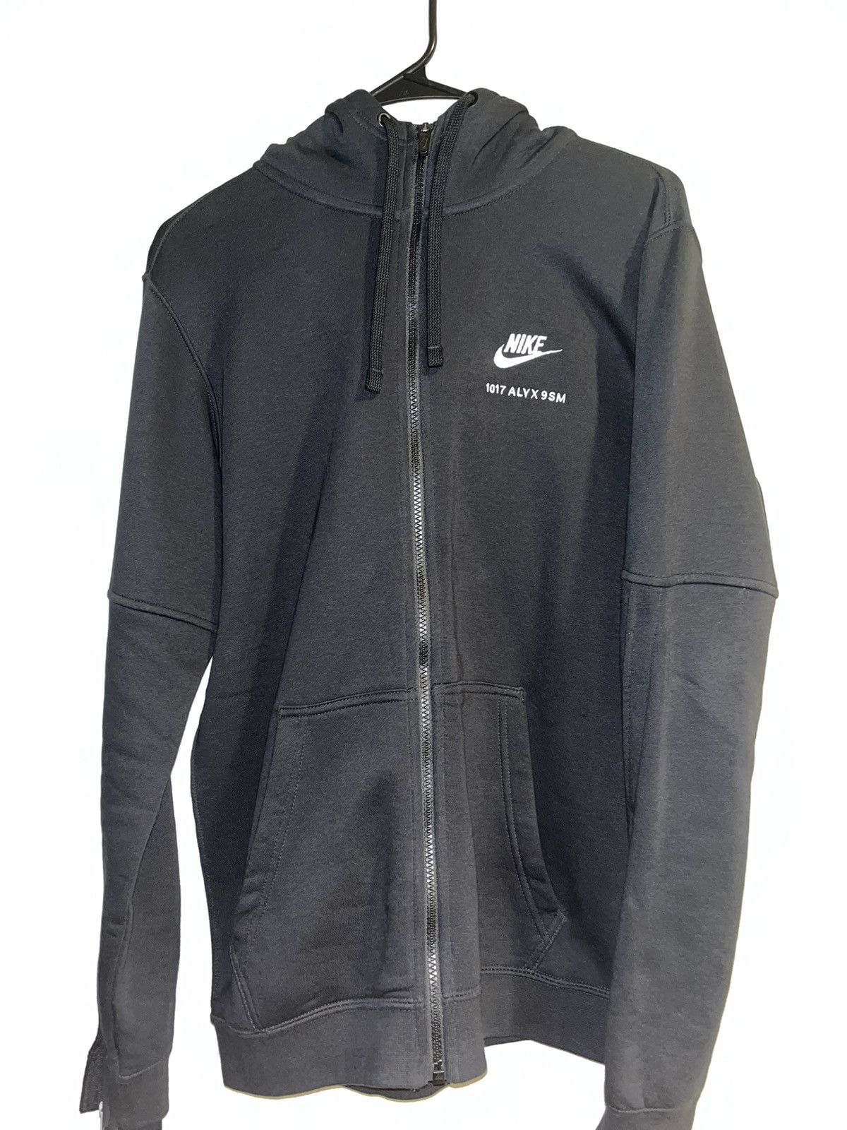 1017 alyx 9sm nike