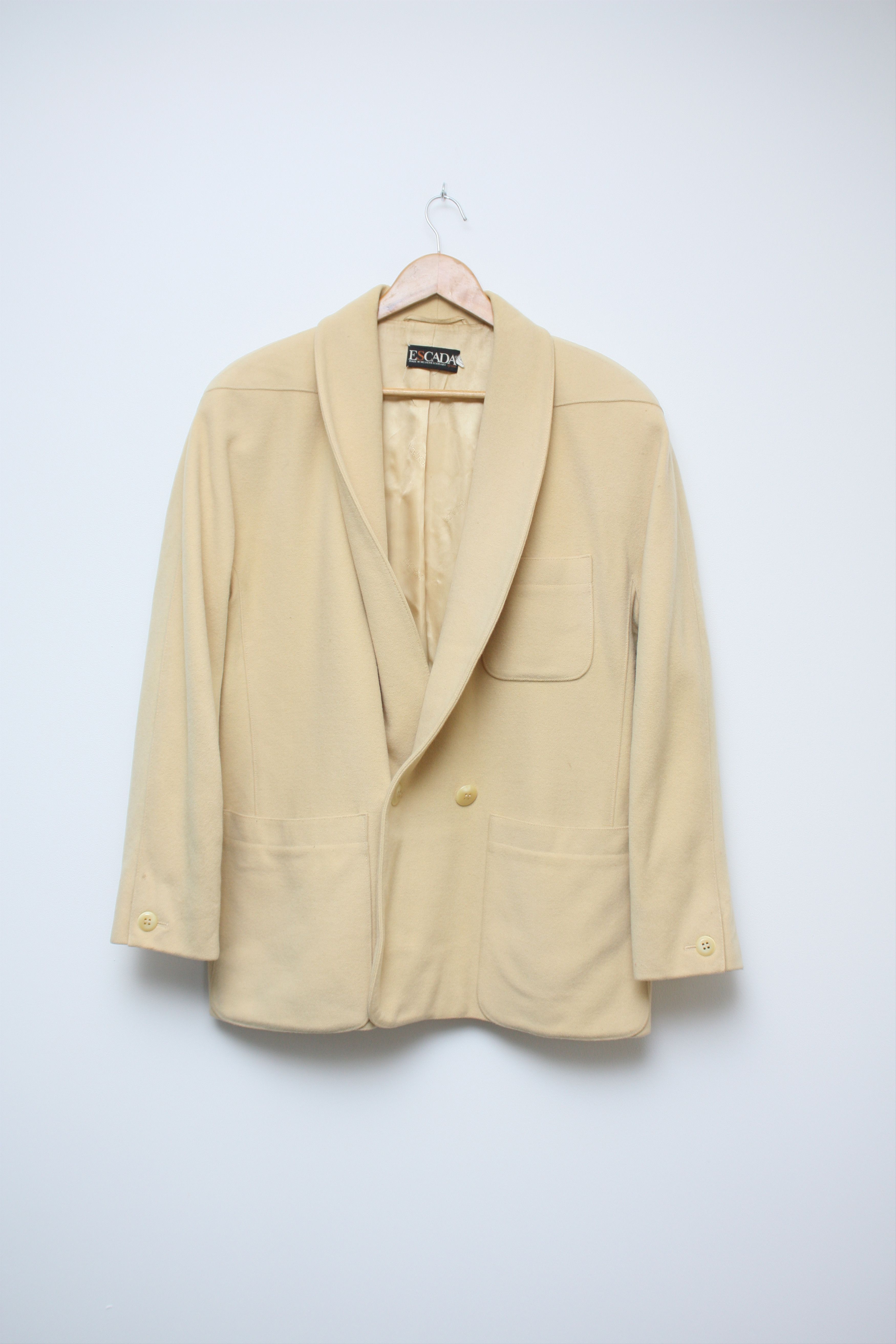 Escada Escada Beige Yellow Heavy Blazer Jacket Vintage Size M / US 6-8 / IT 42-44 - 1 Thumbnail
