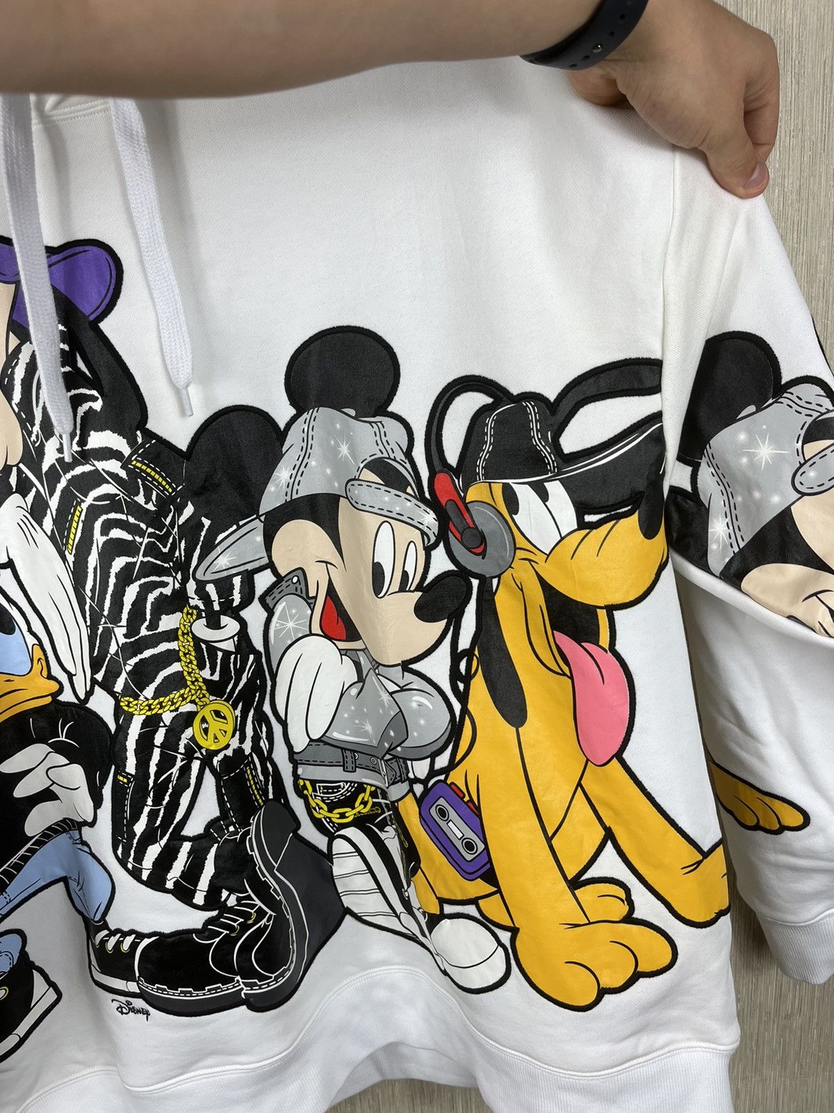 Moschino x H&M oversized hoodie mickey mouse Disney friends