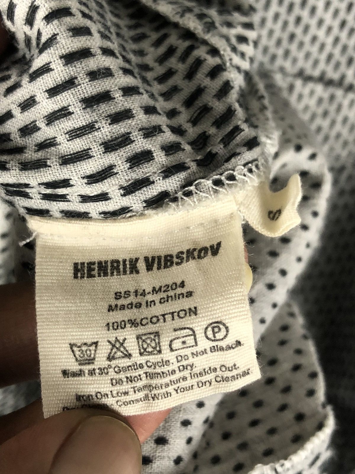 Henrik Vibskov Henrik Vibskov Sashiko Stitch Button Over Shirt Size US S / EU 44-46 / 1 - 18 Thumbnail