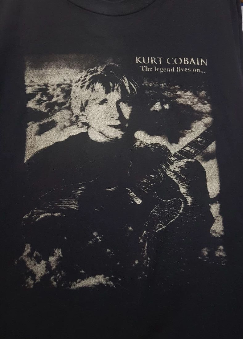 Nirvana Kurt Cobain.... The Legend Lives On tshirt Size US L / EU 52-54 / 3 - 3 Thumbnail