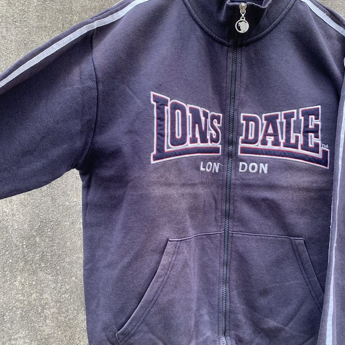 Lonsdale × Vintage Vintage Lonsdale Spell Out Skinhead Faded Sweater Size US L / EU 52-54 / 3 - 5 Thumbnail