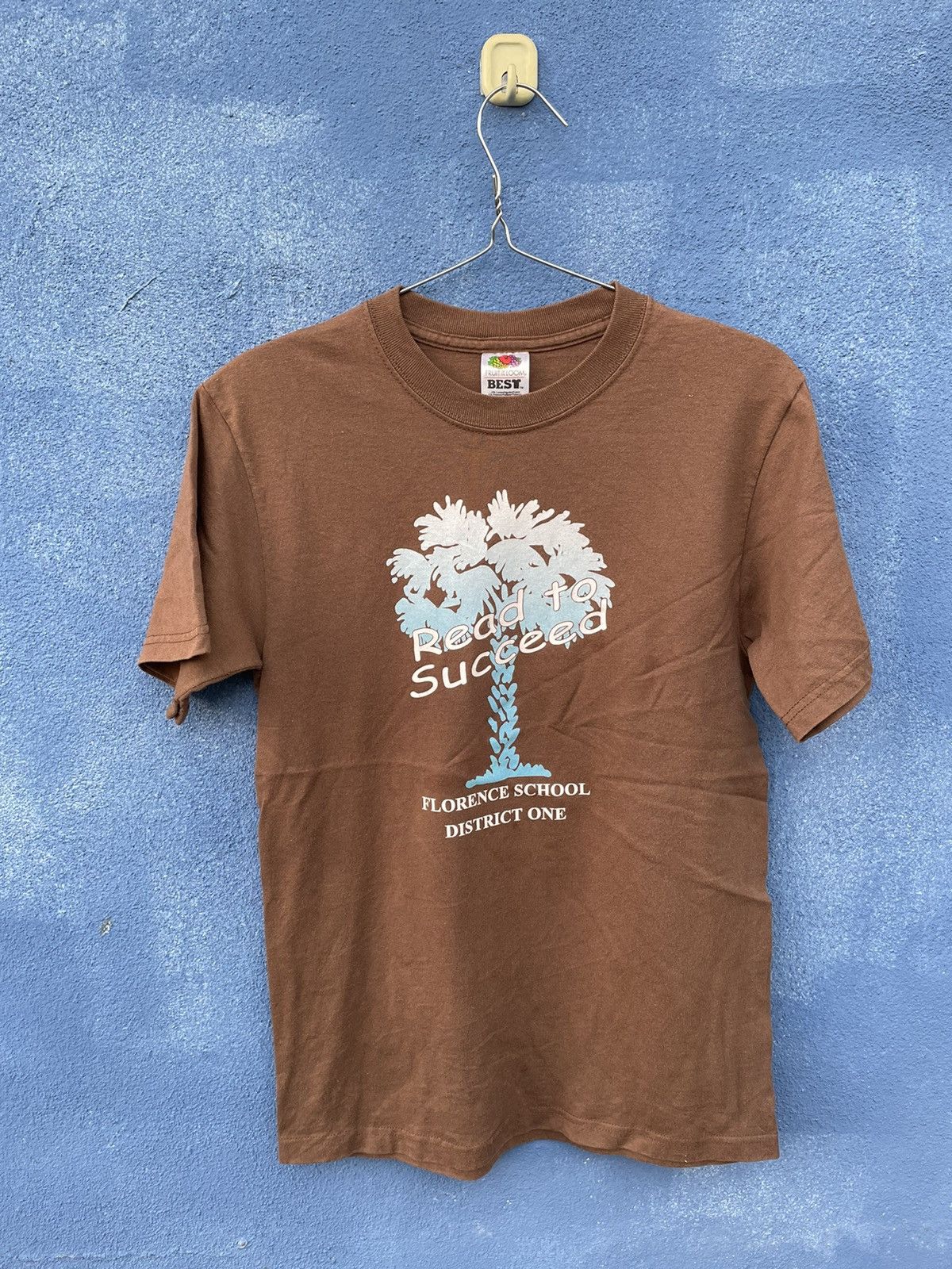 Fruit Of The Loom Vintage Florence School District One “Road To Succeed” Tee Size US S / EU 44-46 / 1 - 1 Thumbnail