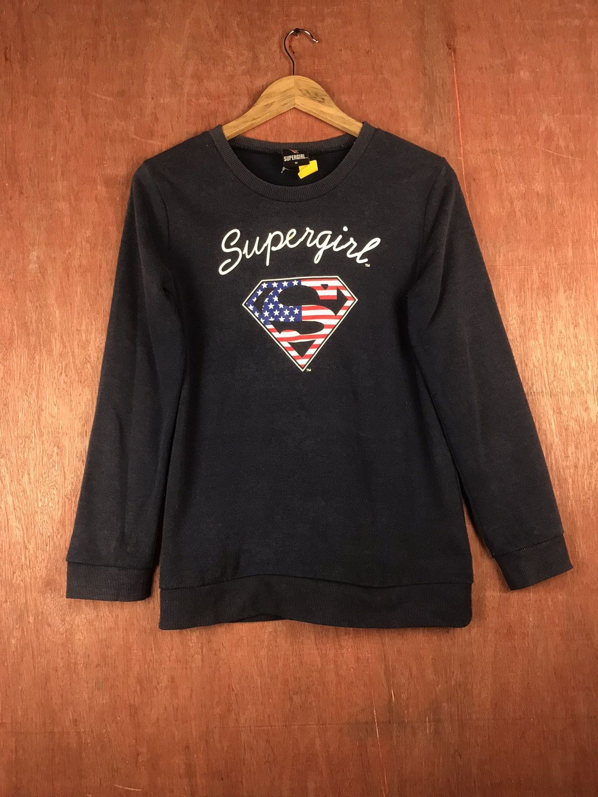 DC Comics DLL Supergirl Official Merchandise Sweatshirt #2468 Size M / US 6-8 / IT 42-44 - 1 Thumbnail