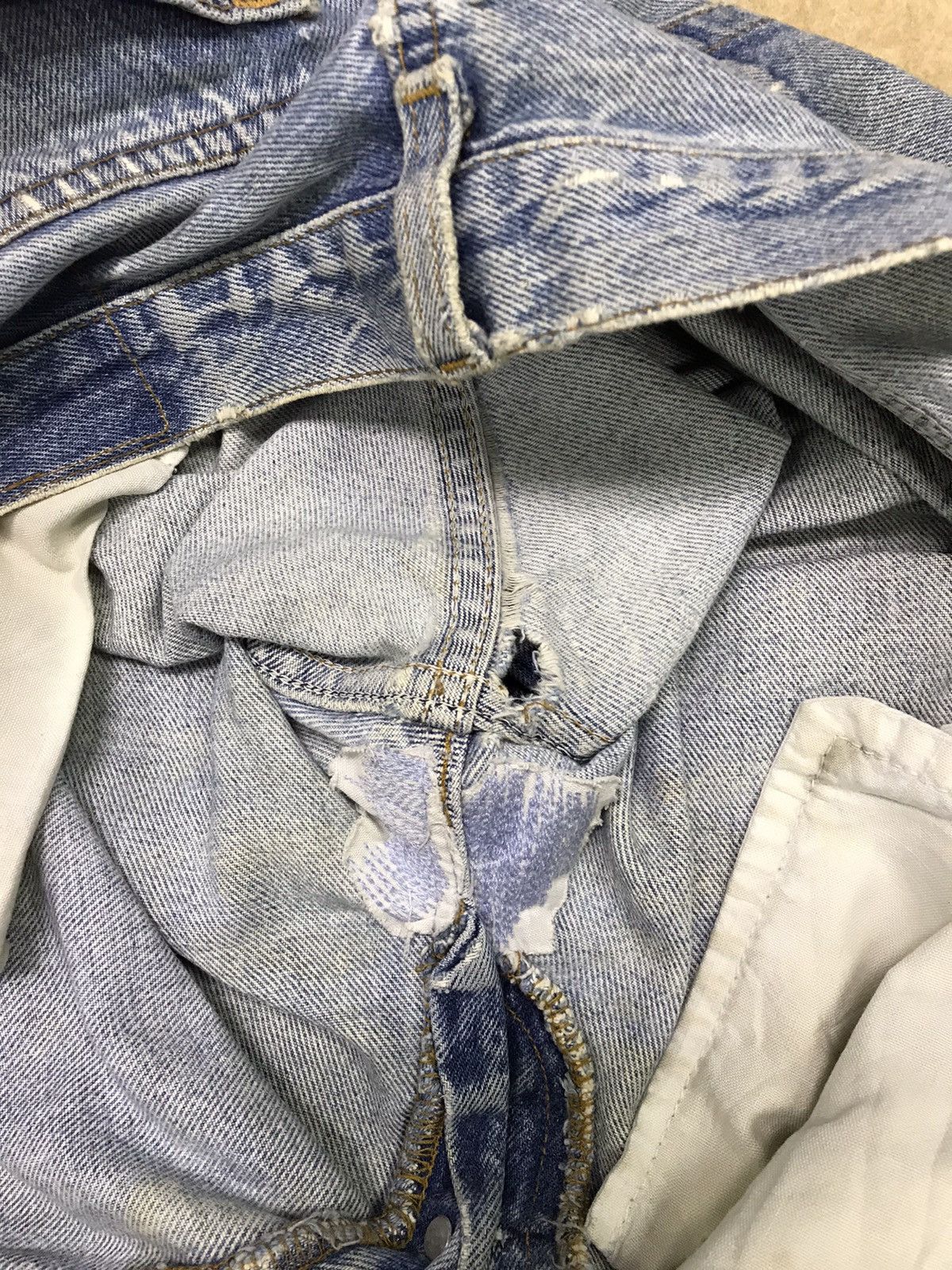 Levi's Vintage Clothing × Vintage Vintage Levi’s 501 Distressed Denim Made In USA 34x32 Size US 34 / EU 50 - 9 Thumbnail
