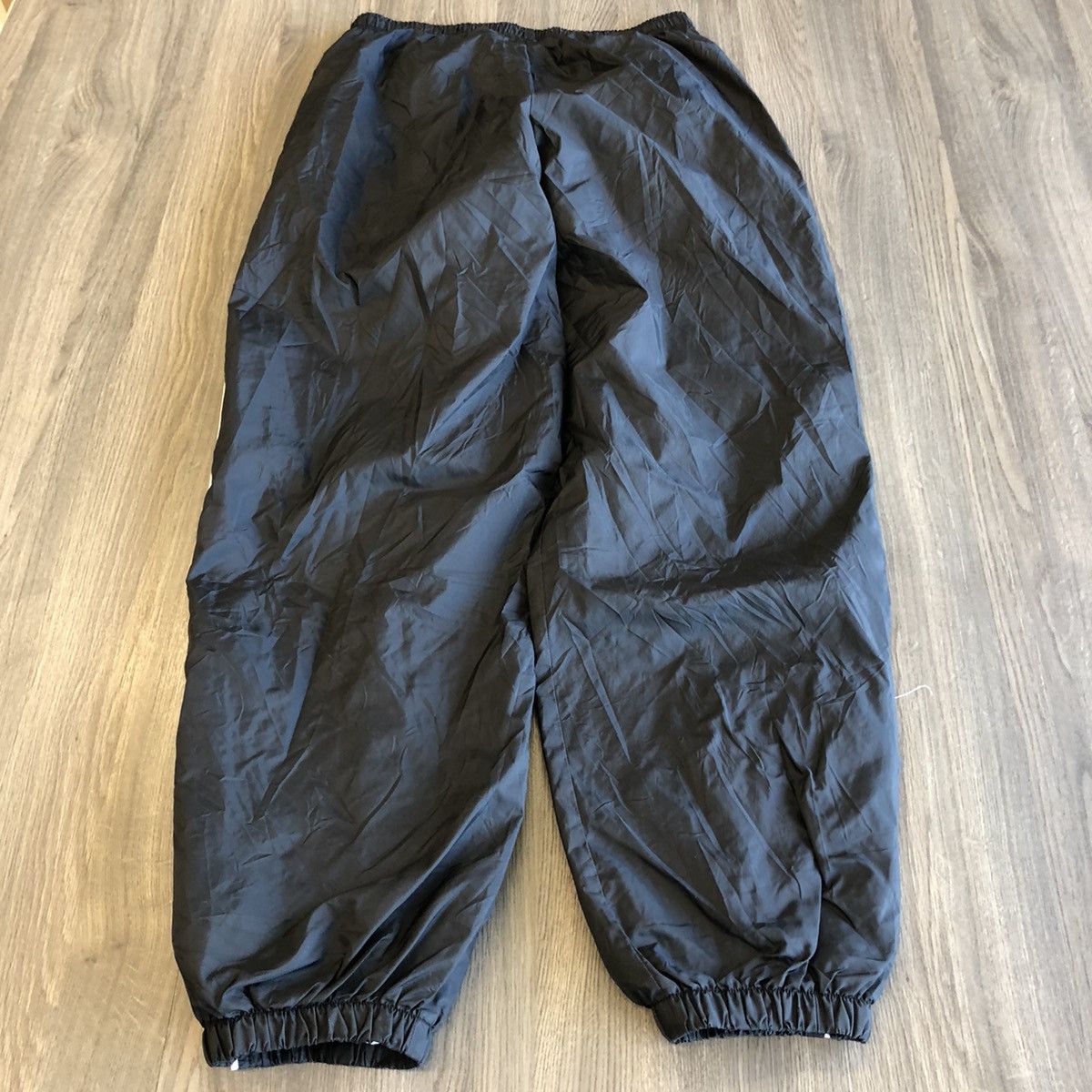 Nike × Vintage Vintage 90s Nike Windbreaker Pants/ Parachute Pants/ L B93 Size US 32 / EU 48 - 7 Thumbnail