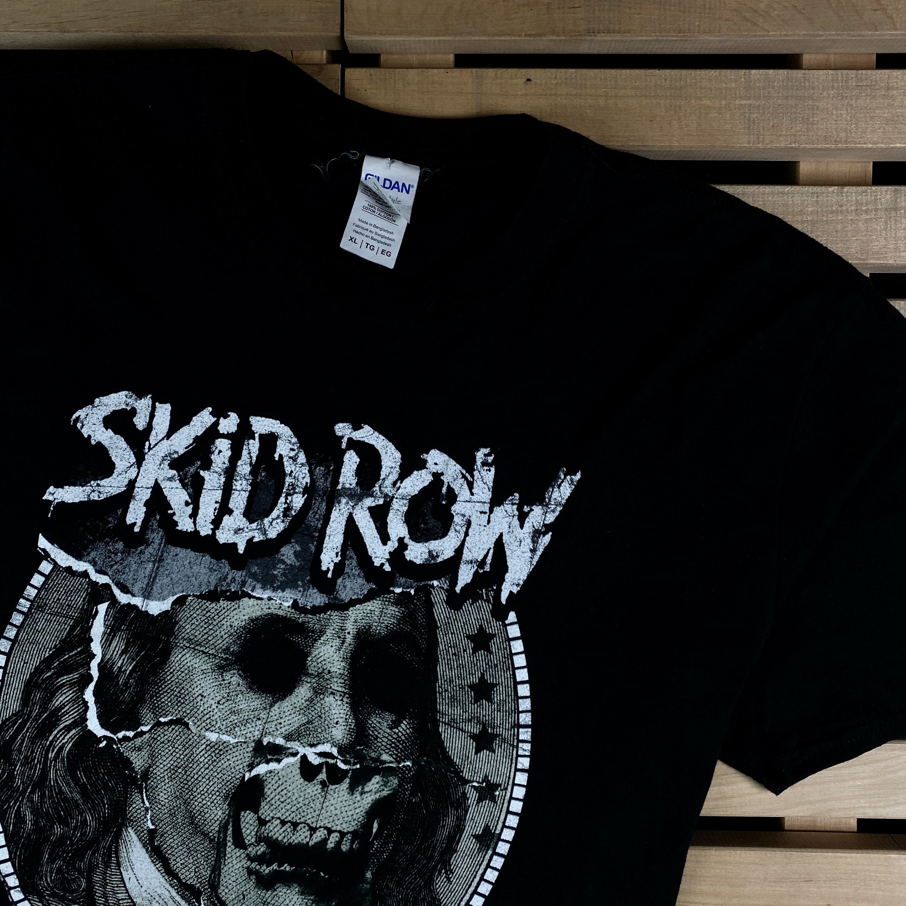 Band Tees Mens Vintage T Shirt Skid Row Youth Gone Wild Size XL Size US XL / EU 56 / 4 - 2 Thumbnail