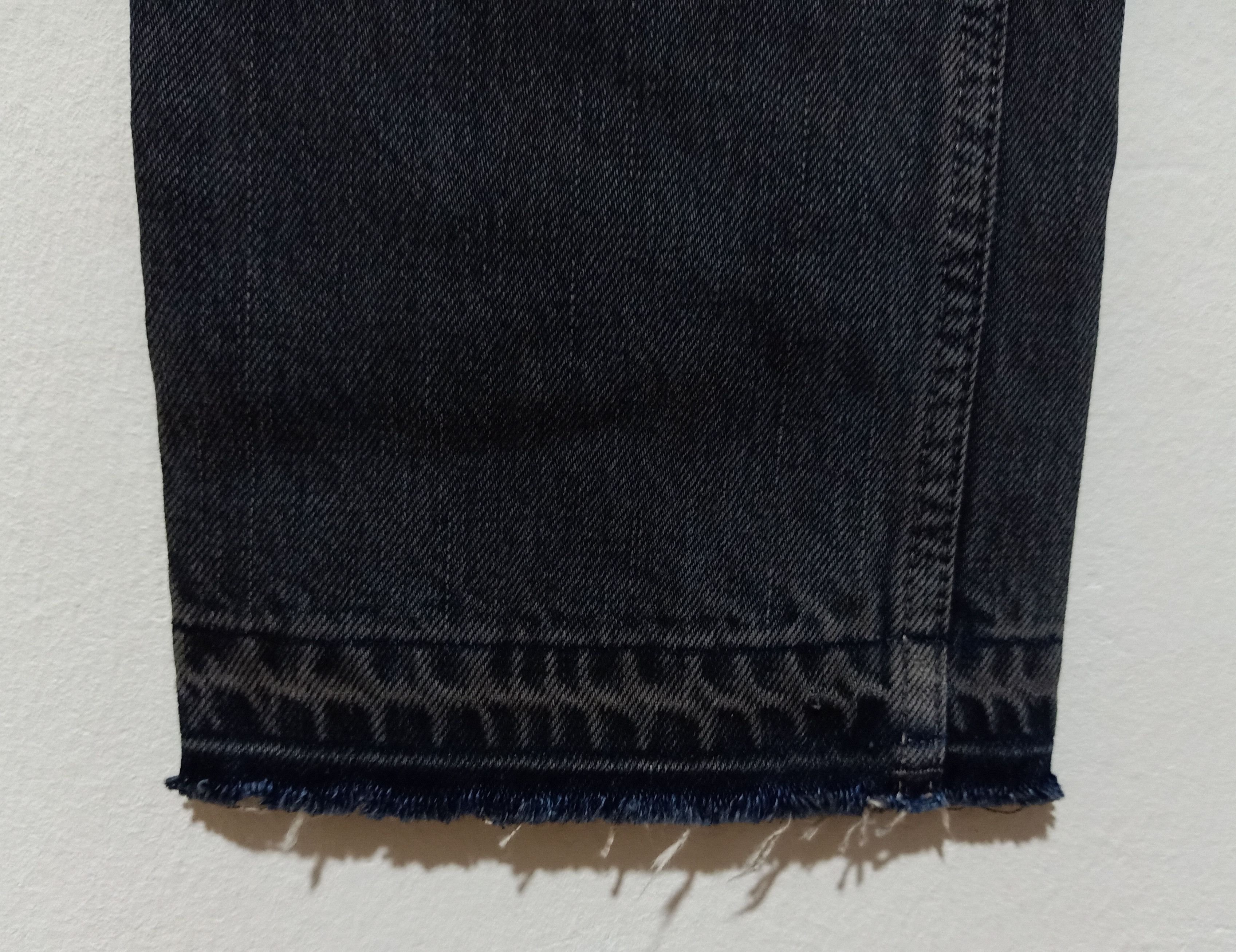 Number (N)ine NUMBER NINE DISTRESSED BLACK WAX FADED DENIM. Size US 31 - 9 Thumbnail