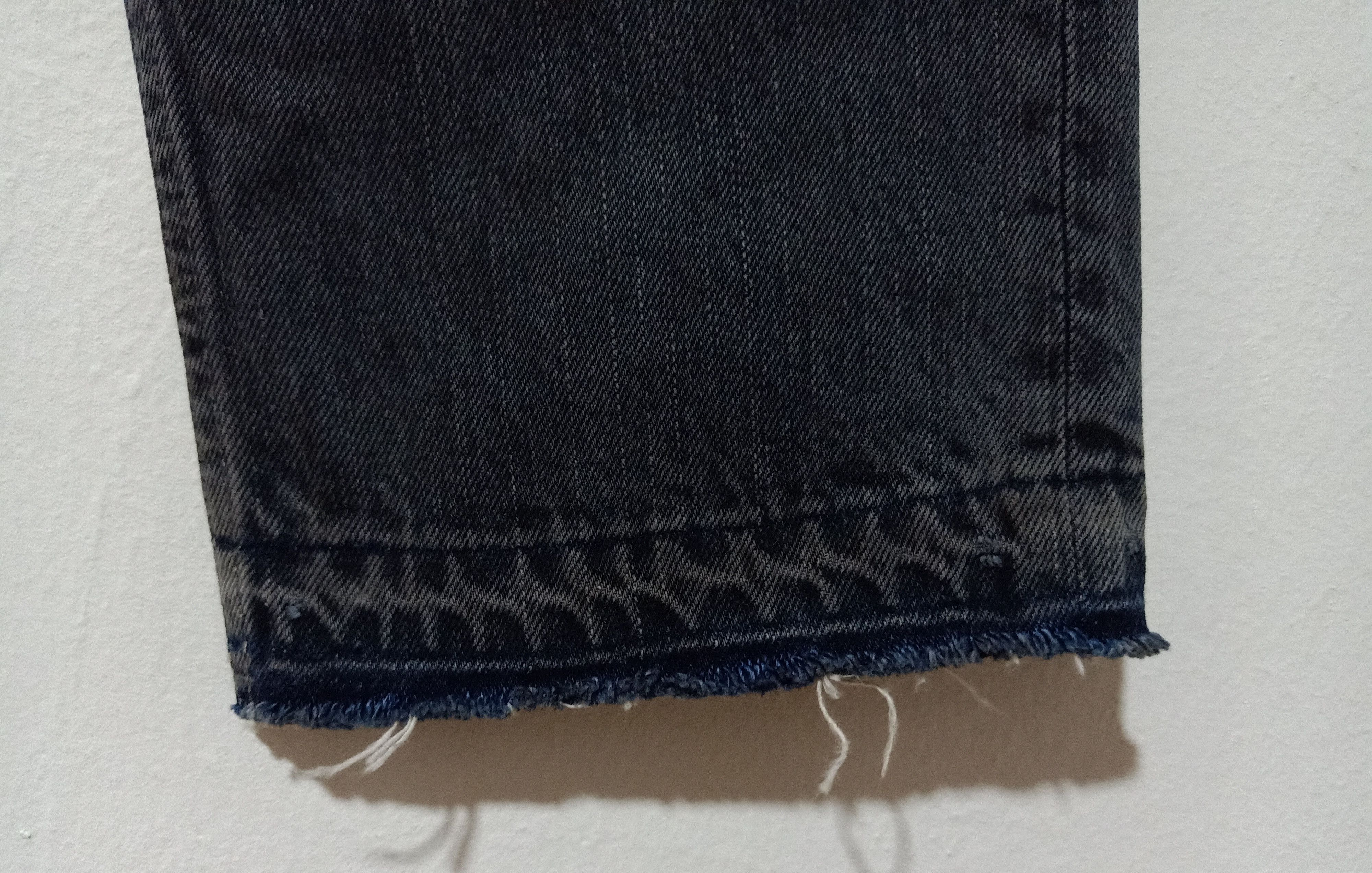 Number (N)ine NUMBER NINE DISTRESSED BLACK WAX FADED DENIM. Size US 31 - 8 Thumbnail