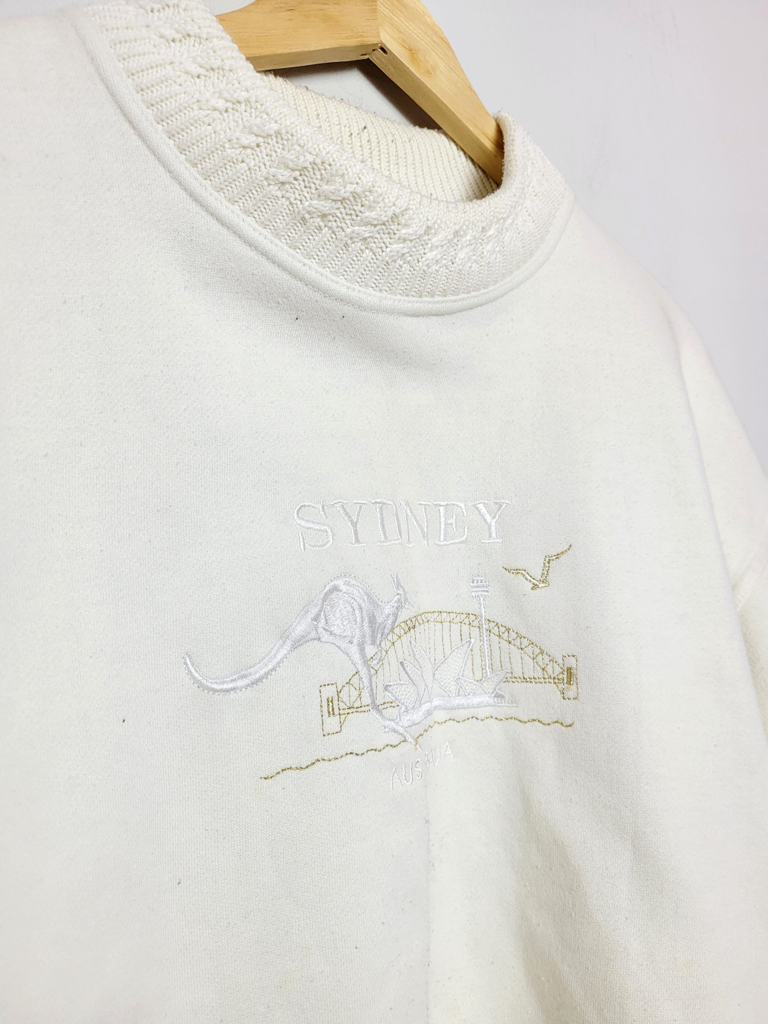 Vintage vintage Sydney Australia sweatshirt Size US L / EU 52-54 / 3 - 7 Thumbnail