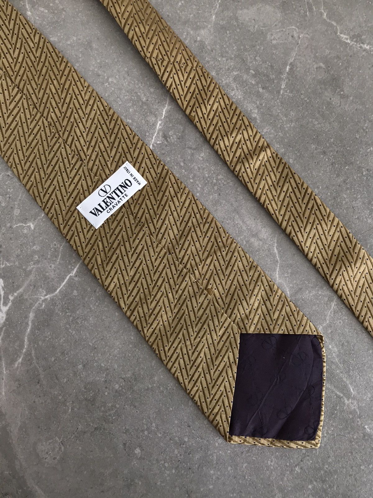 Valentino Men's Silk Valentie Tie Beige
