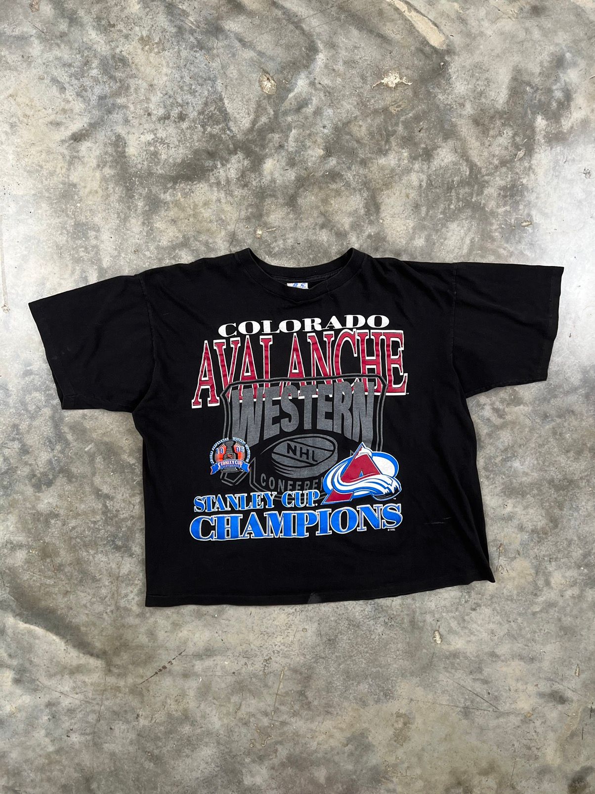 VTG Colorado Avalanche Stanley Cup Champions T Shirt 2001 NHL Size