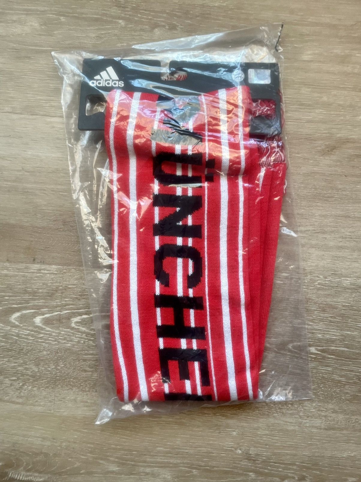 Adidas Adidas x FC BAYERN MUNICH TASSELED SUPPORTER SCARF RED/WHITE Size ONE SIZE - 2 Thumbnail