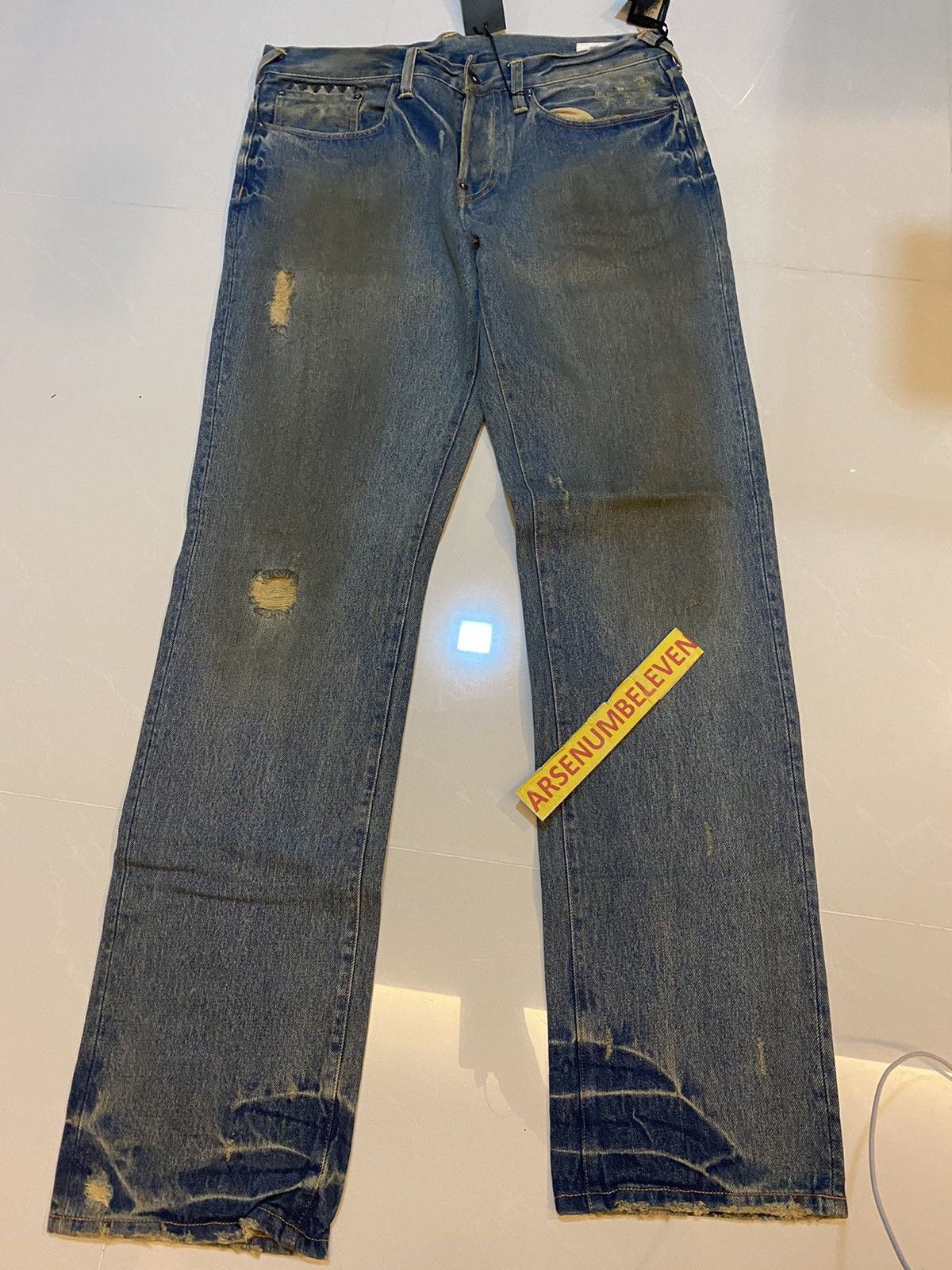 Evisu Evisu distressed jeans new size 34 studs studded distressed Size US 34 / EU 50 - 2 Thumbnail