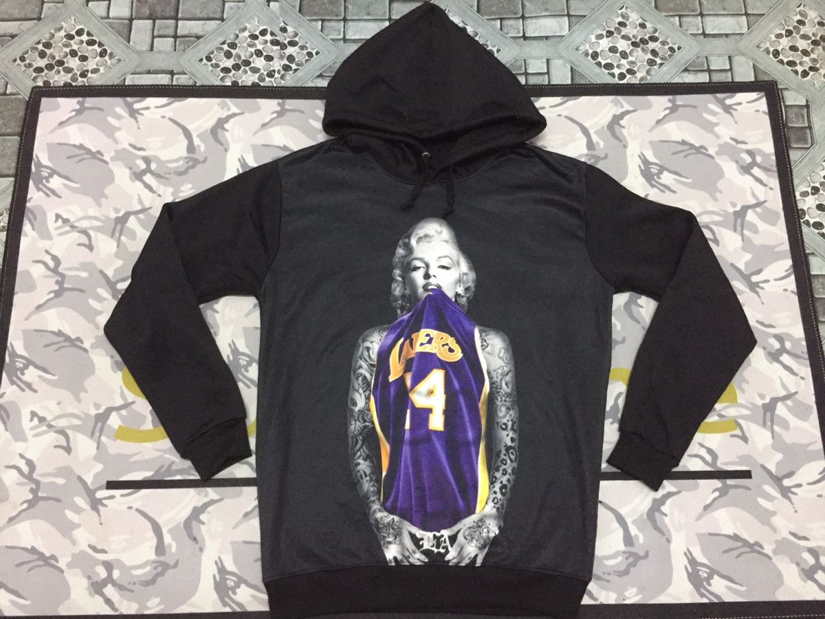 Sweater hoodie merilyn