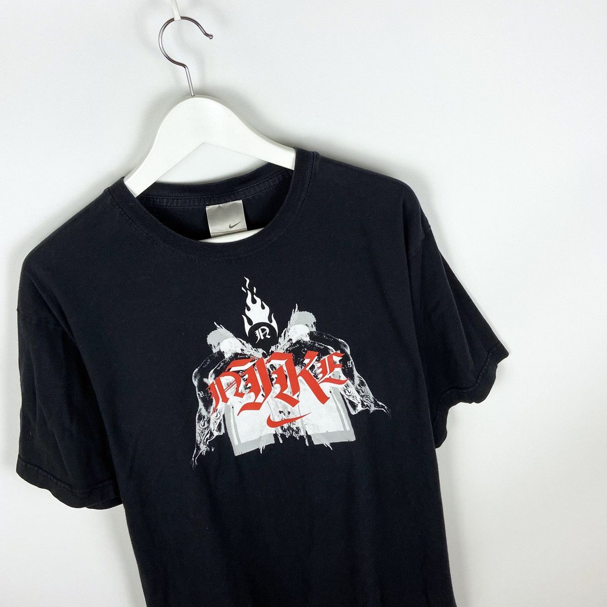Vintage Vintage 90s Nike JA Basketball Flame Guy oversize rare tee Size US L / EU 52-54 / 3 - 2 Thumbnail