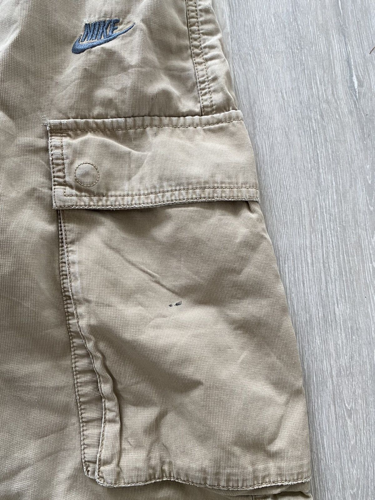 Nike × Vintage Nike vintage brown shorts cargo small swoosh ACG style Size US 34 / EU 50 - 3 Thumbnail